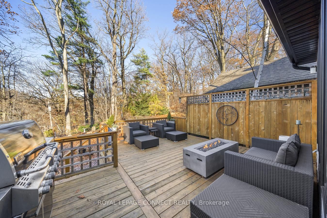 70 Pine Cres