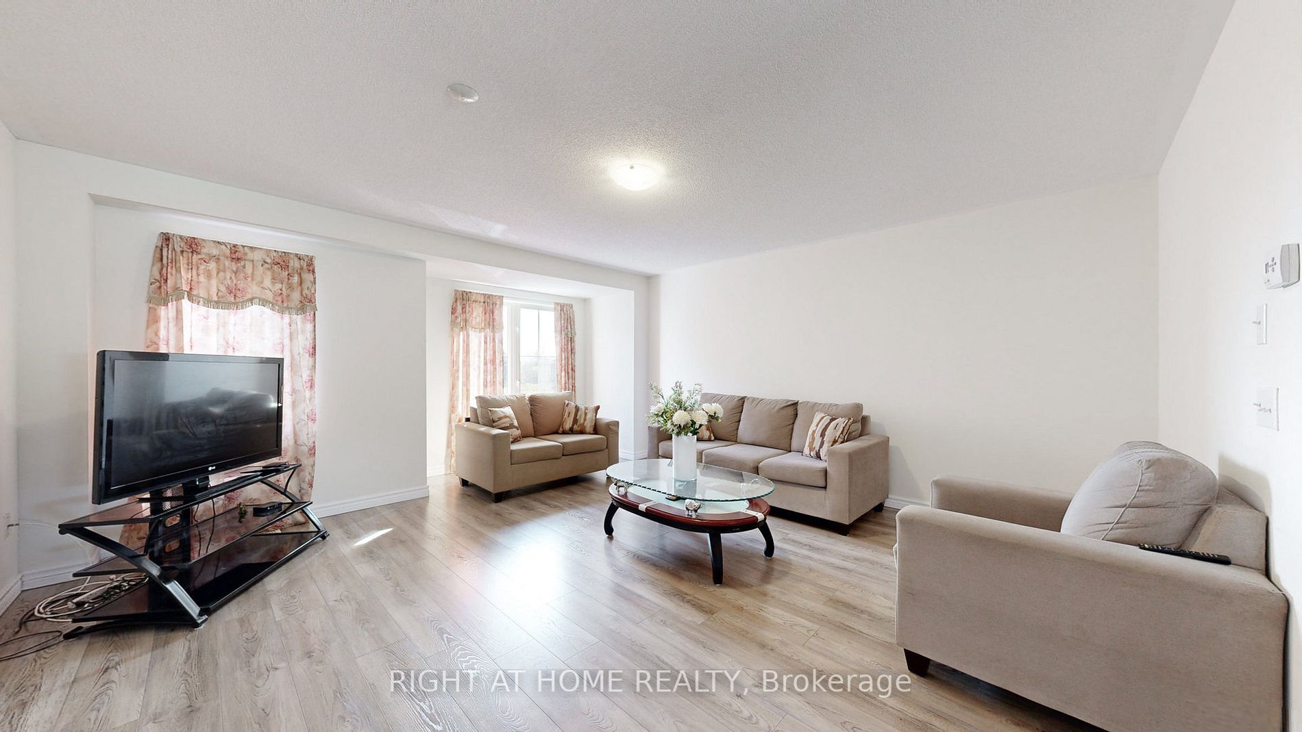 38 Jenkinson Way, #131