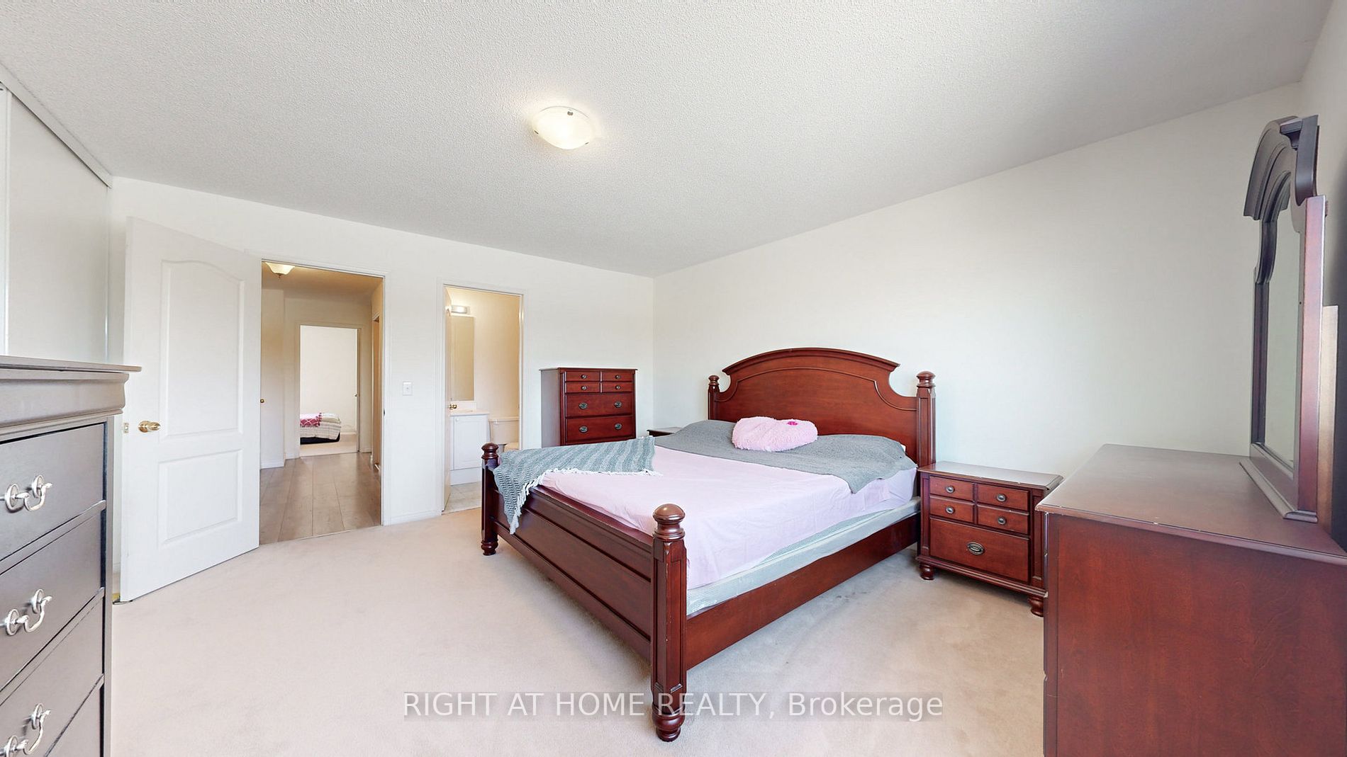 38 Jenkinson Way, #131