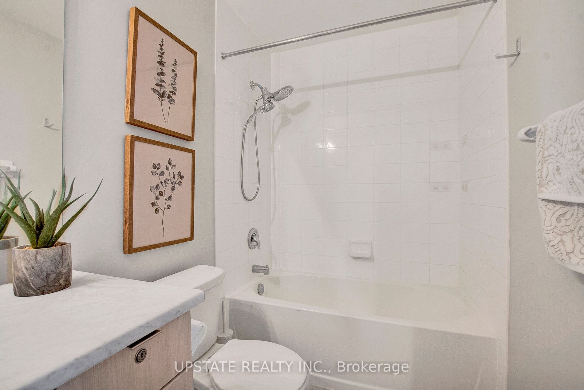 20 Orchid Place Dr, #309