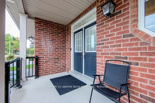 6 North Glen Blvd