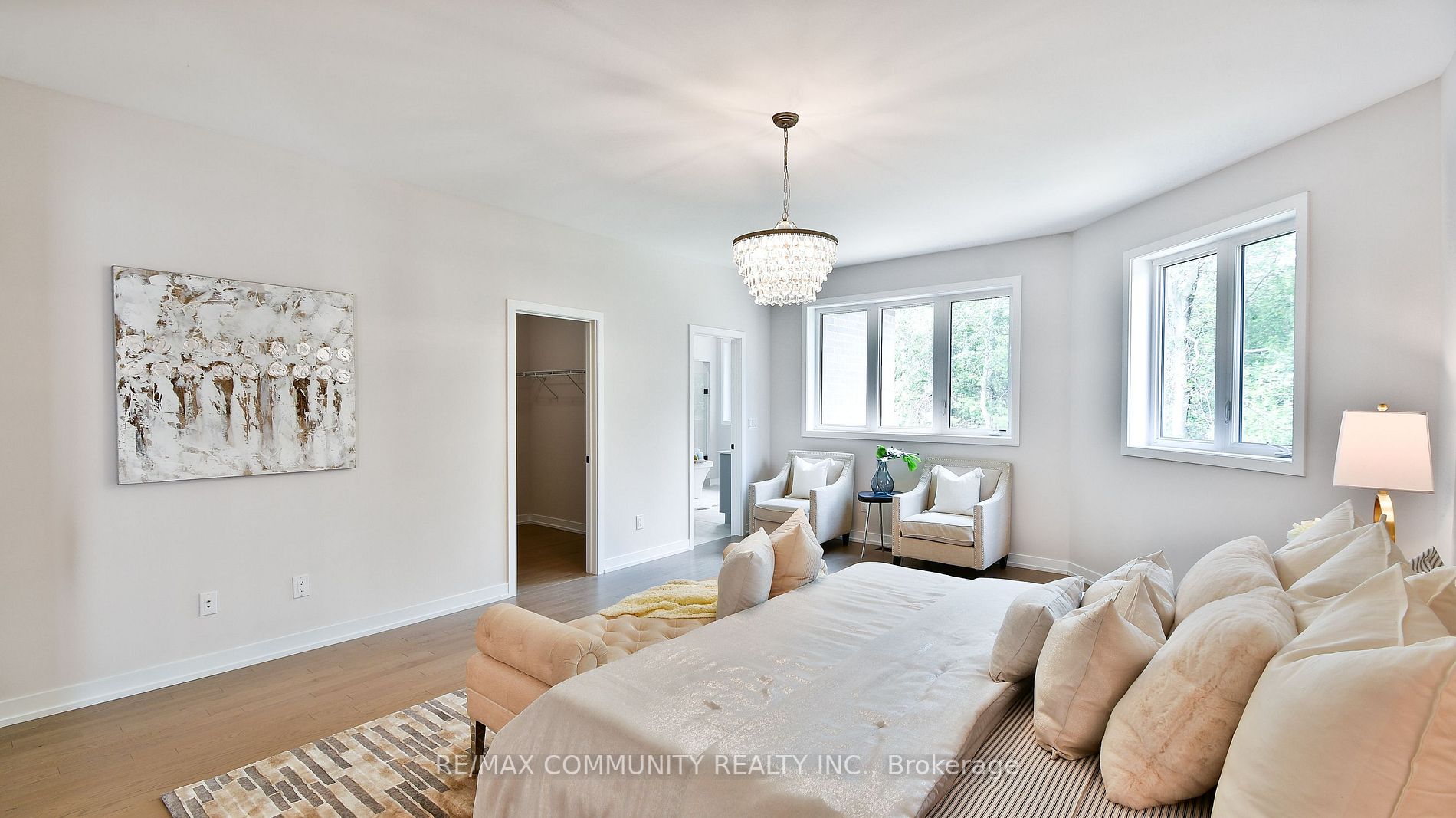 400 Finch Avenue E, #5
