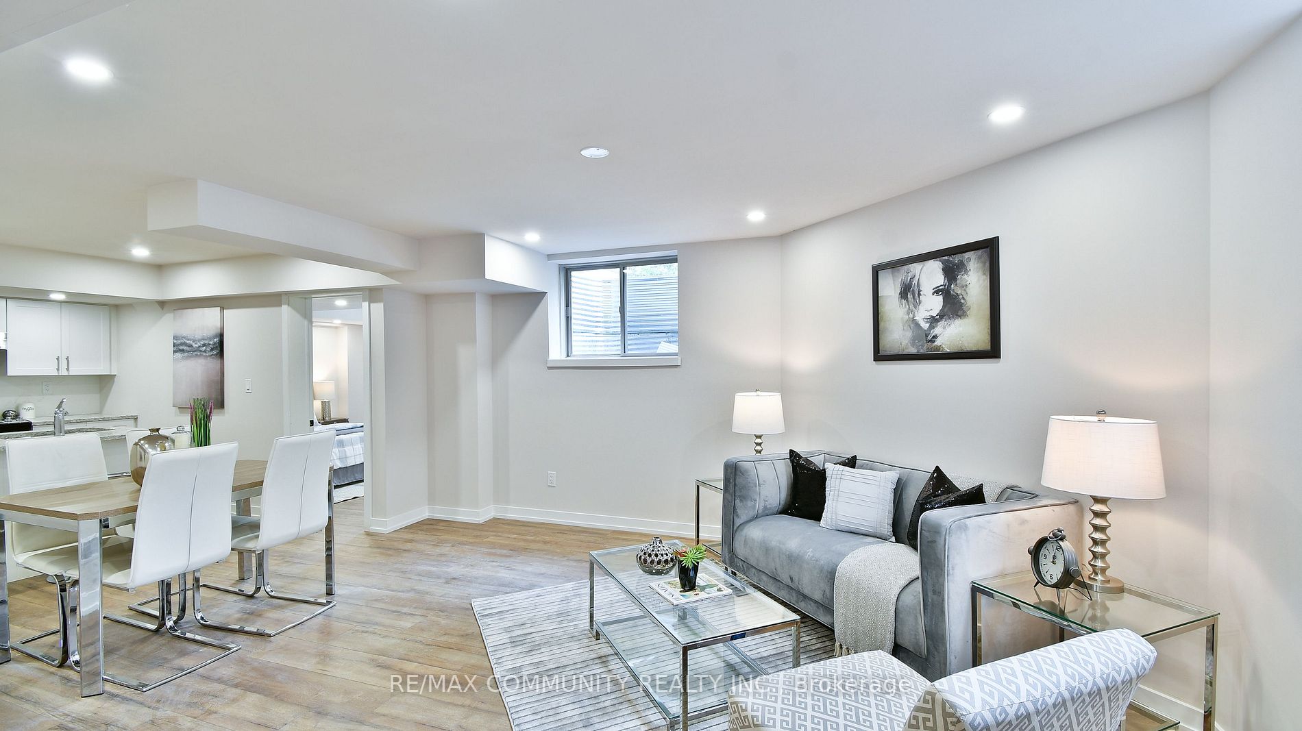 400 Finch Avenue E, #5