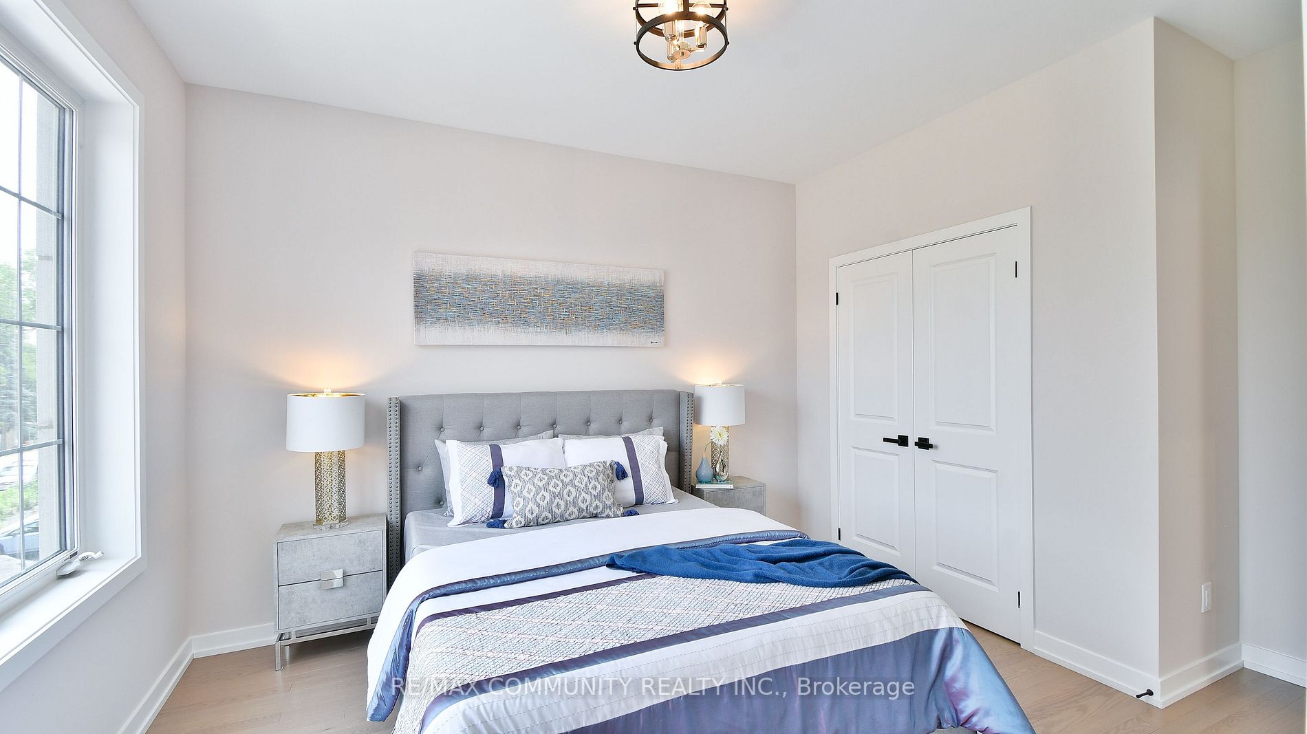 400 Finch Avenue E, #5
