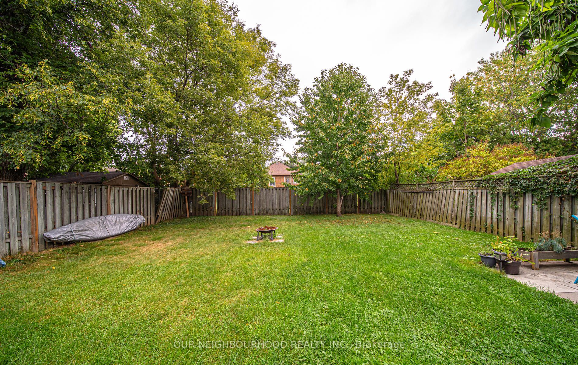 139 Central Park Blvd S