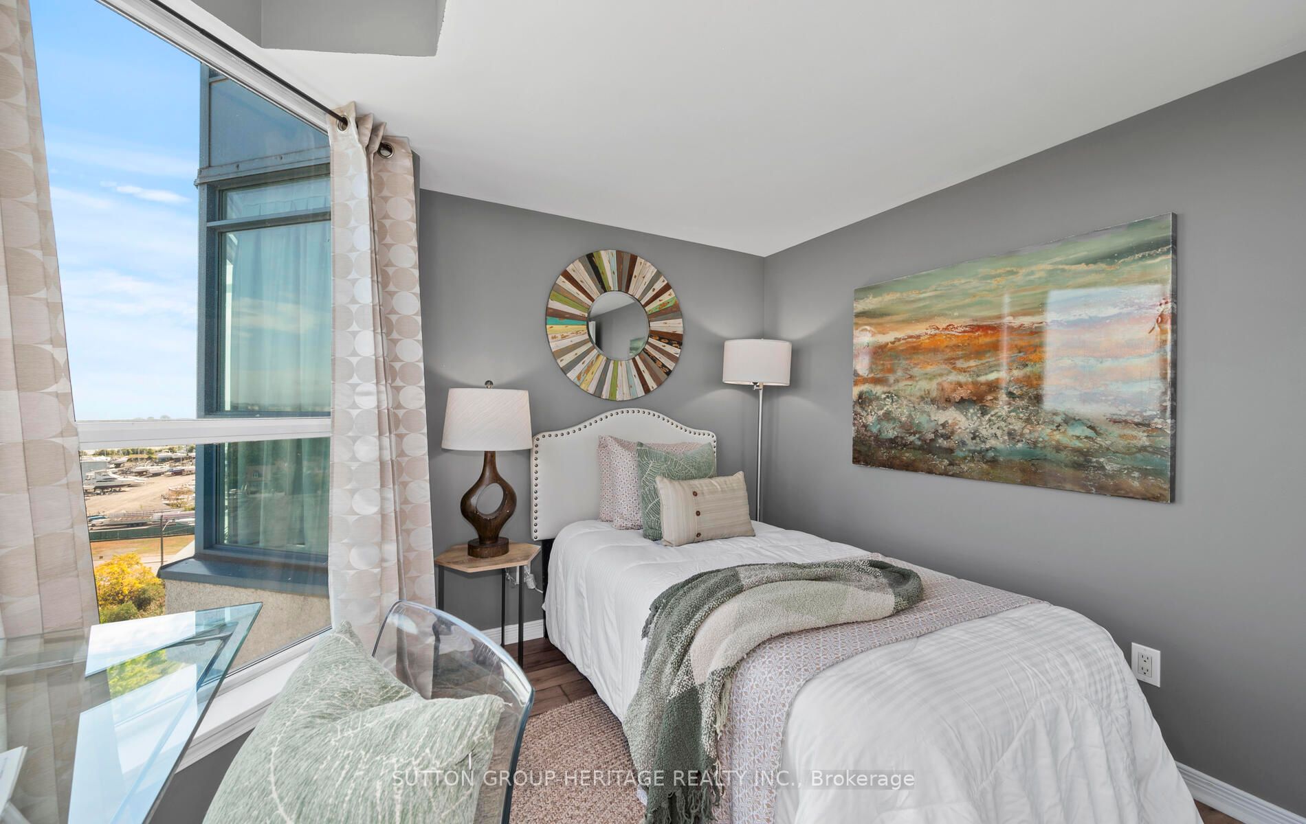 340 Watson Street W, #901