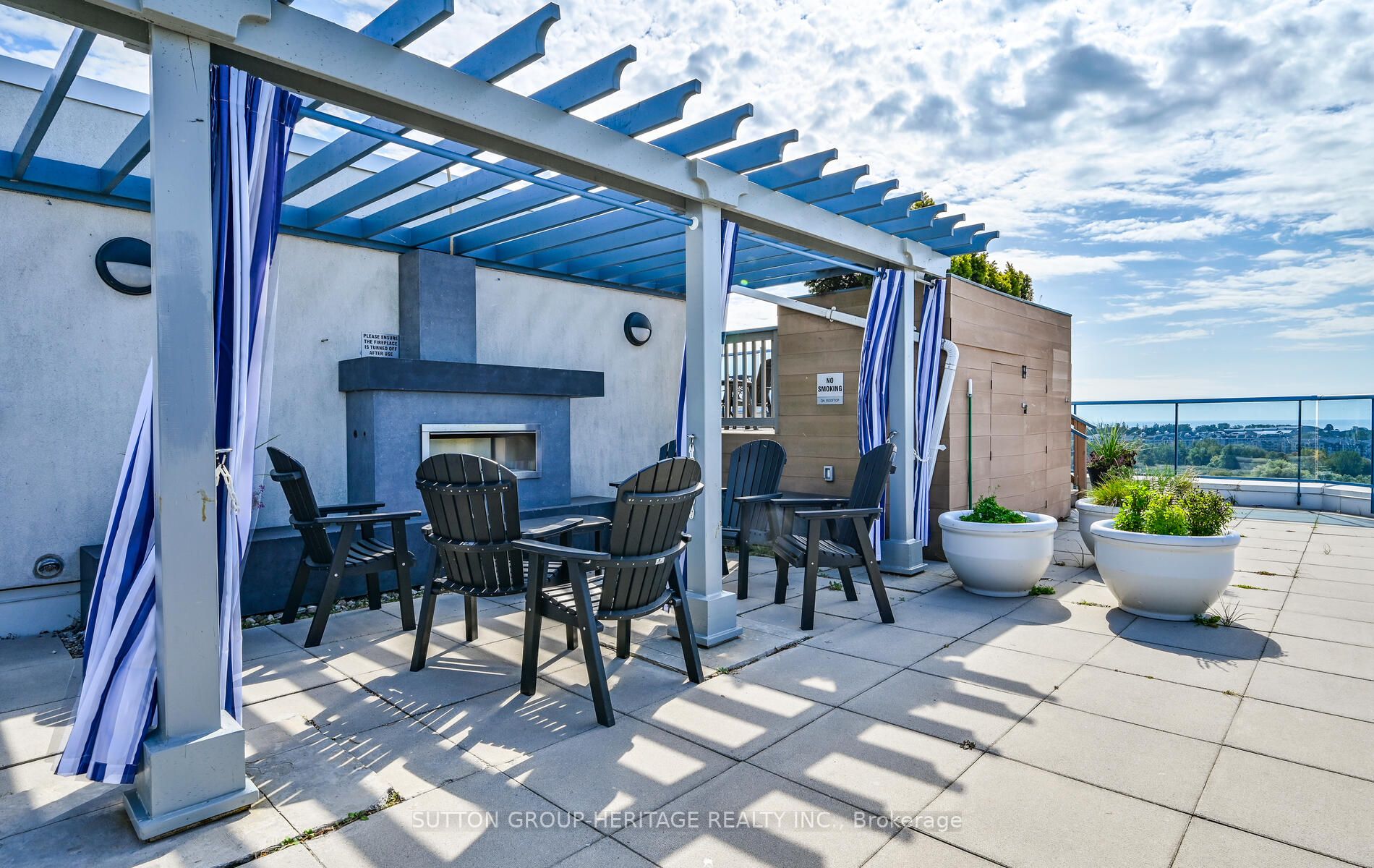 340 Watson Street W, #901