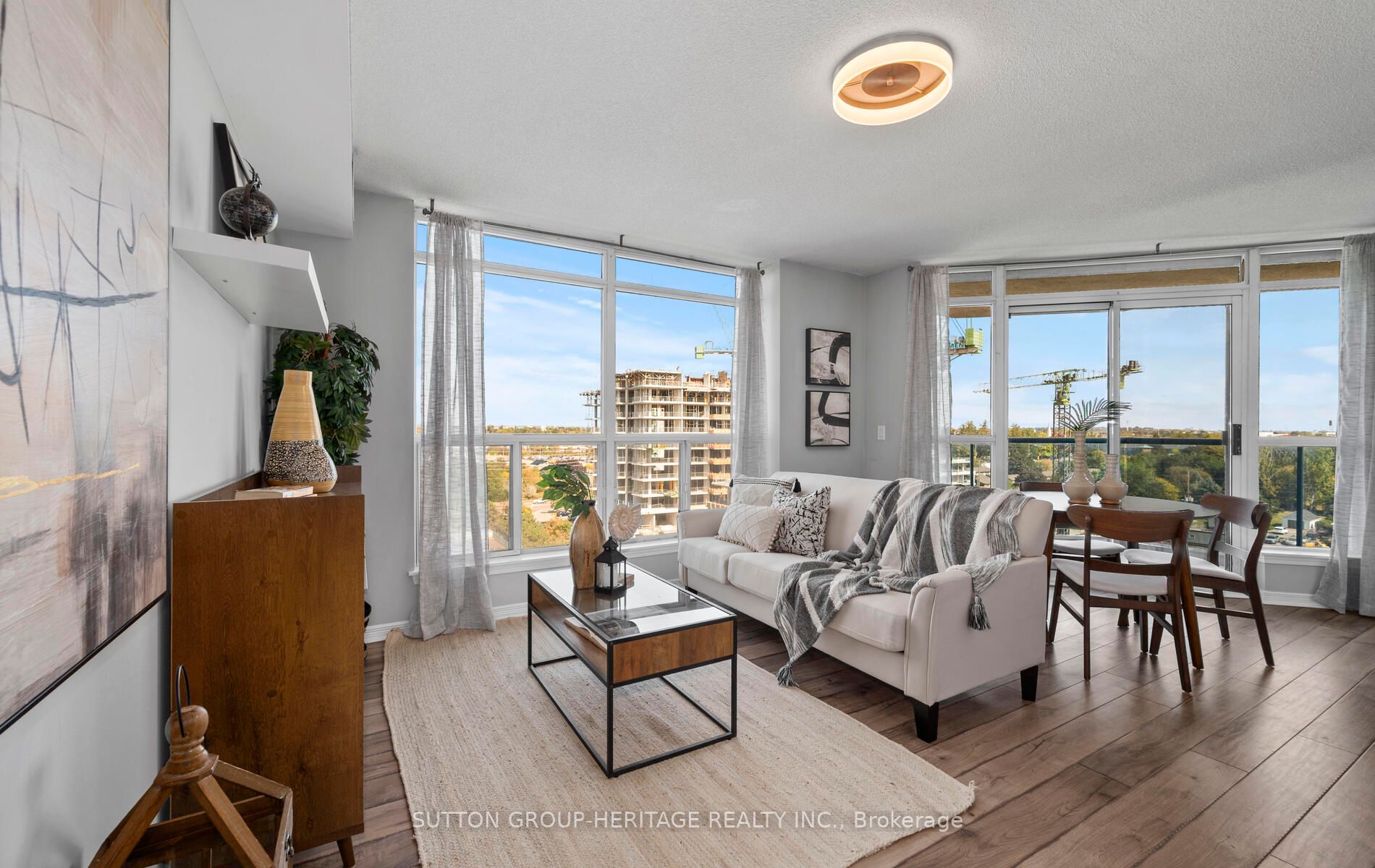 340 Watson Street W, #901