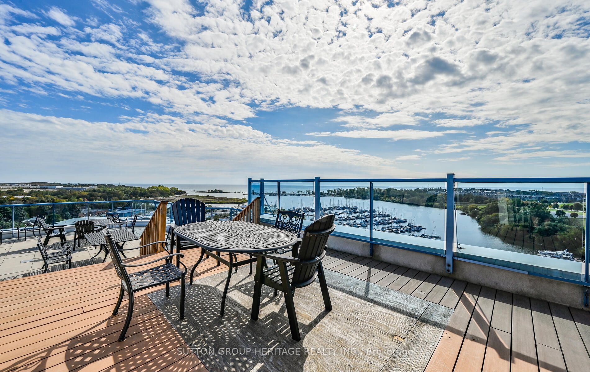 340 Watson Street W, #901