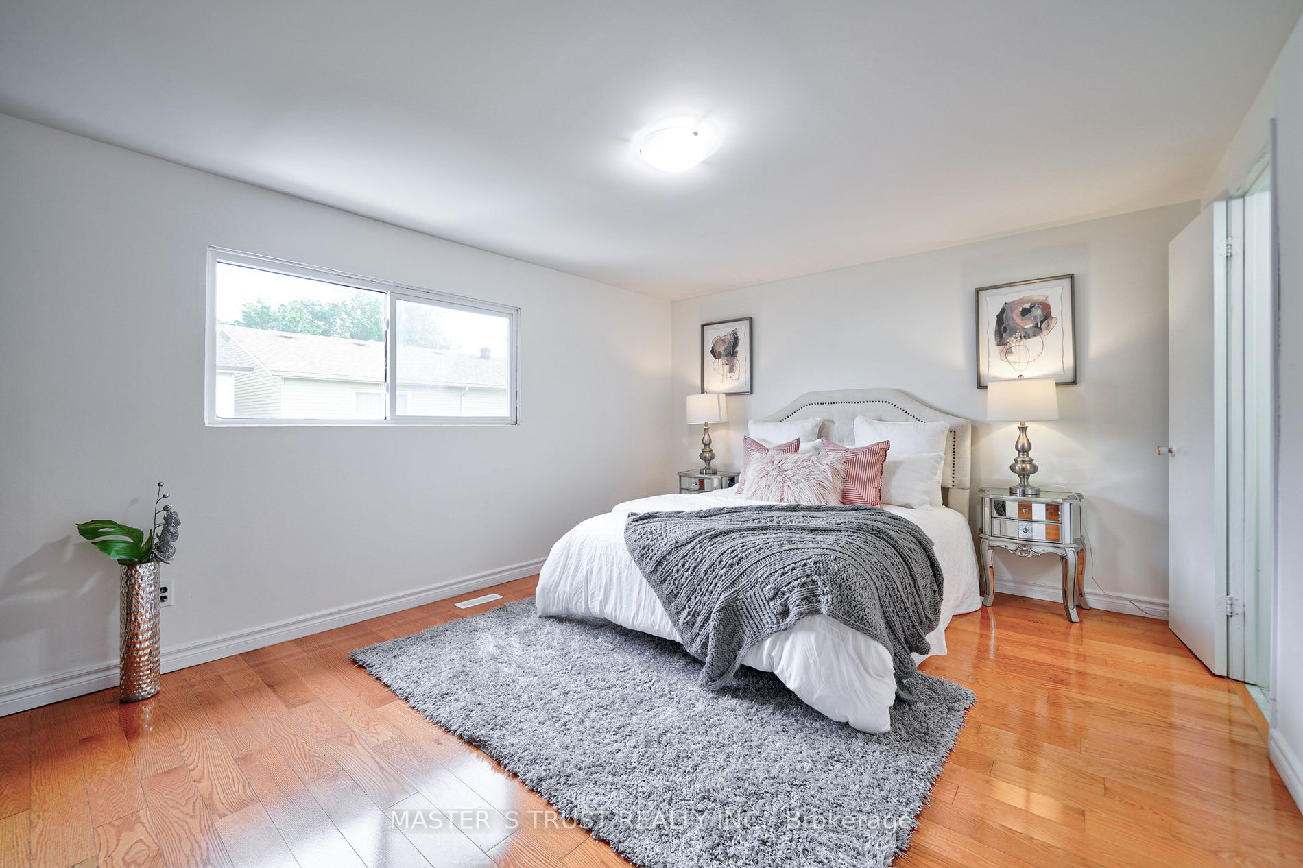81 Rakewood Cres