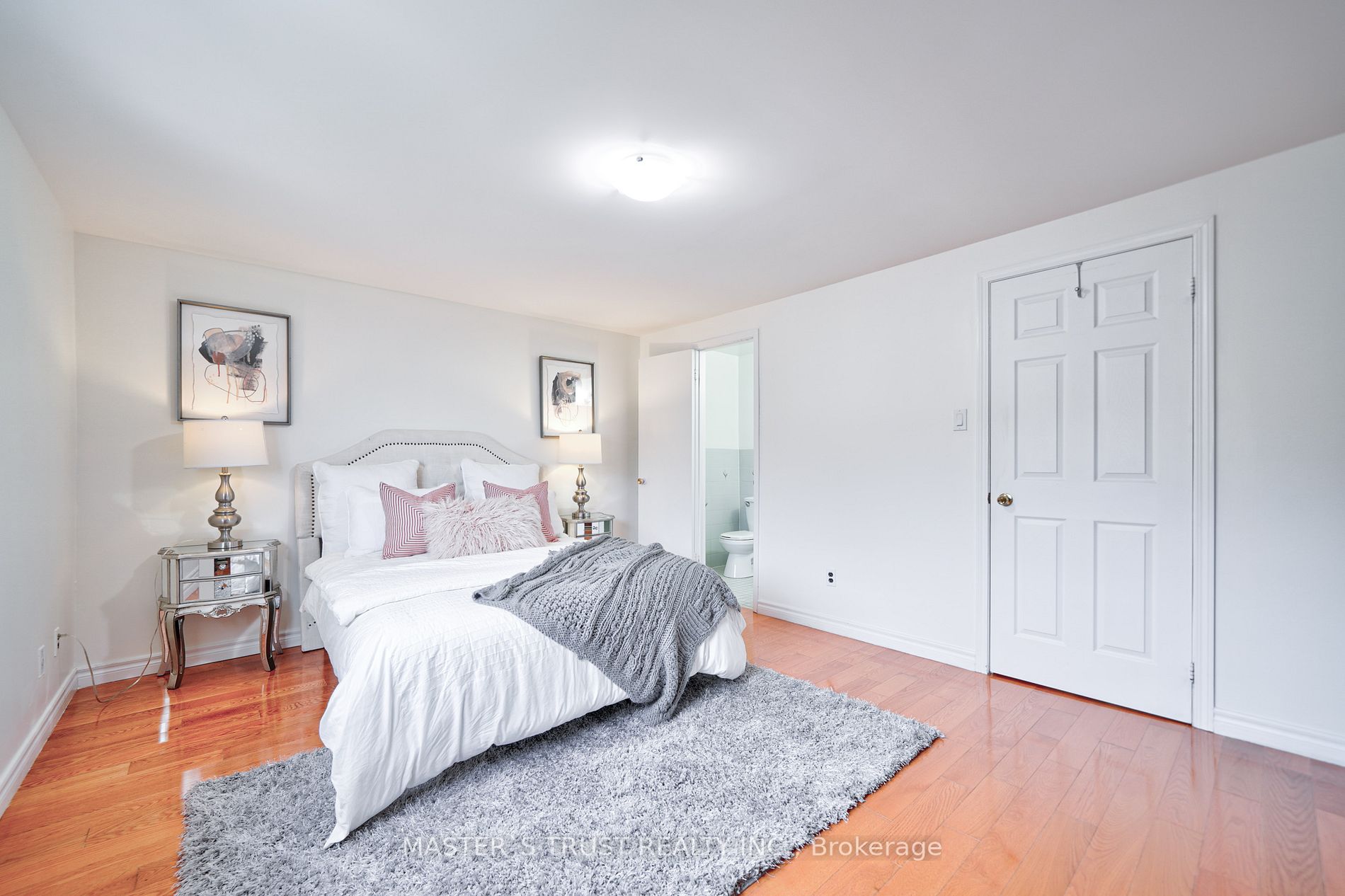 81 Rakewood Cres