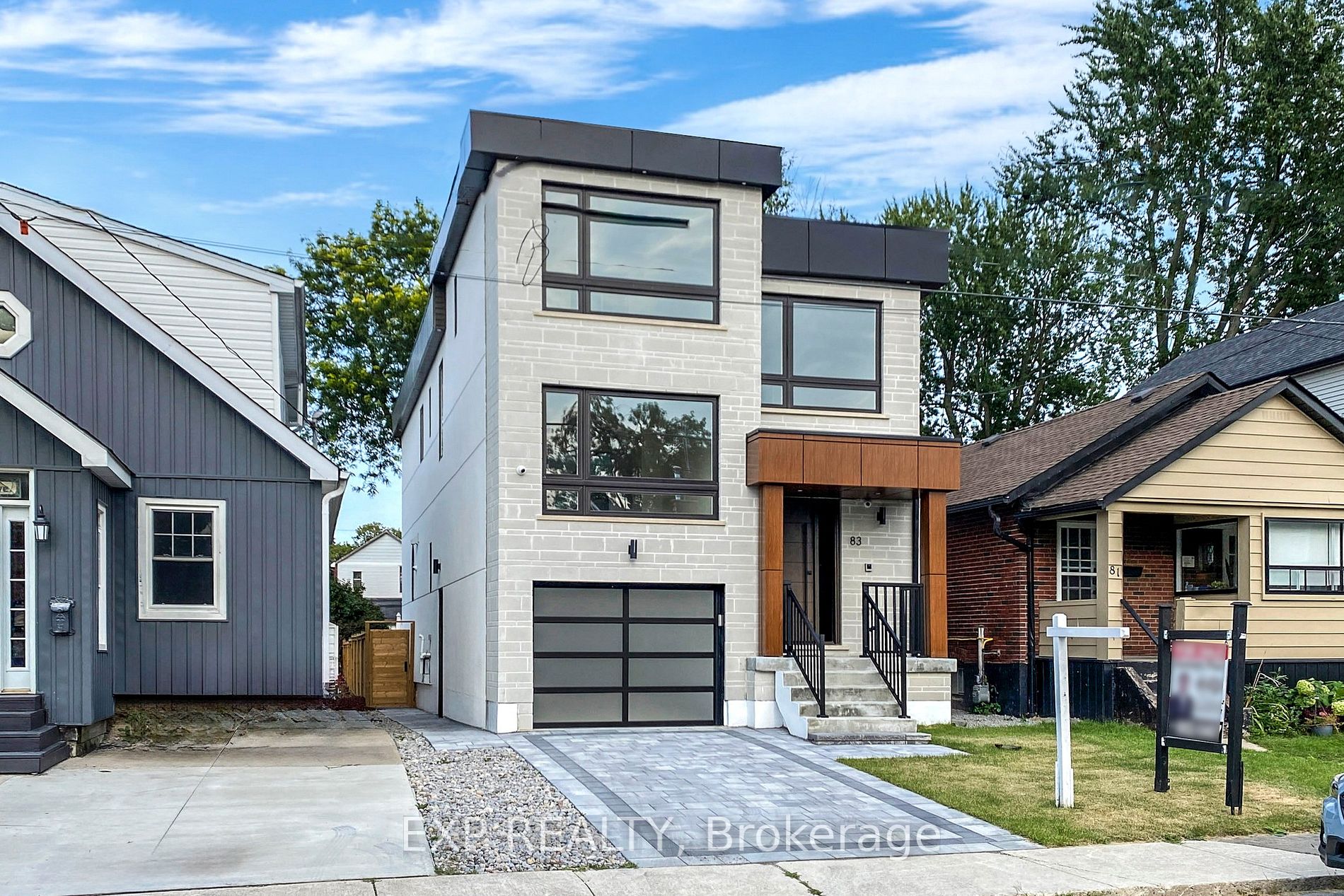 83 Kalmar Ave