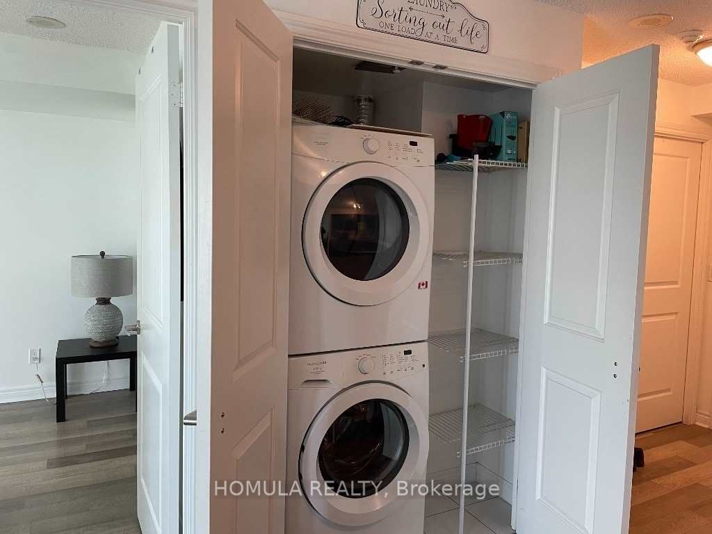 50 Town Centre Crt, #1706