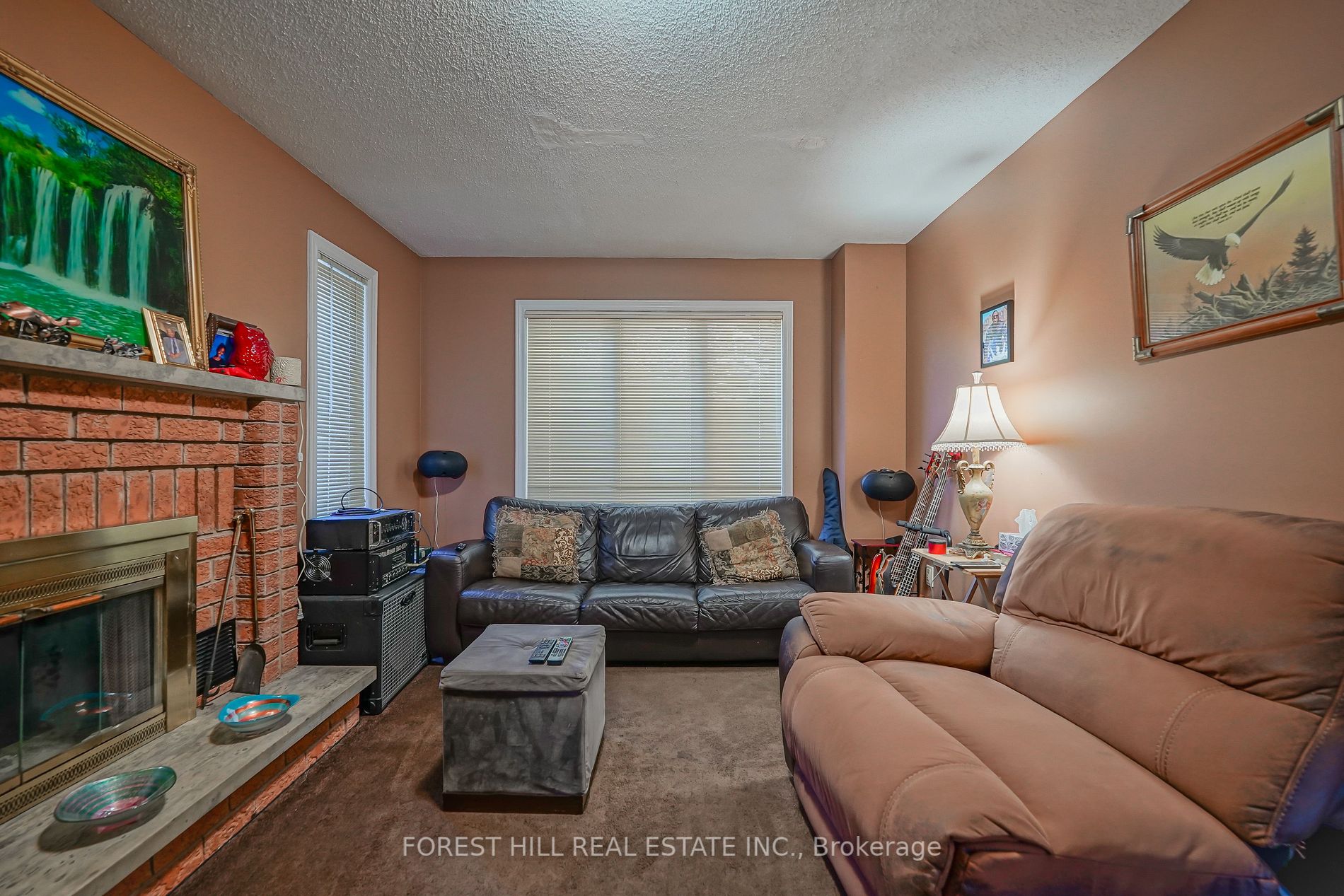 37 Corner Stone Cres