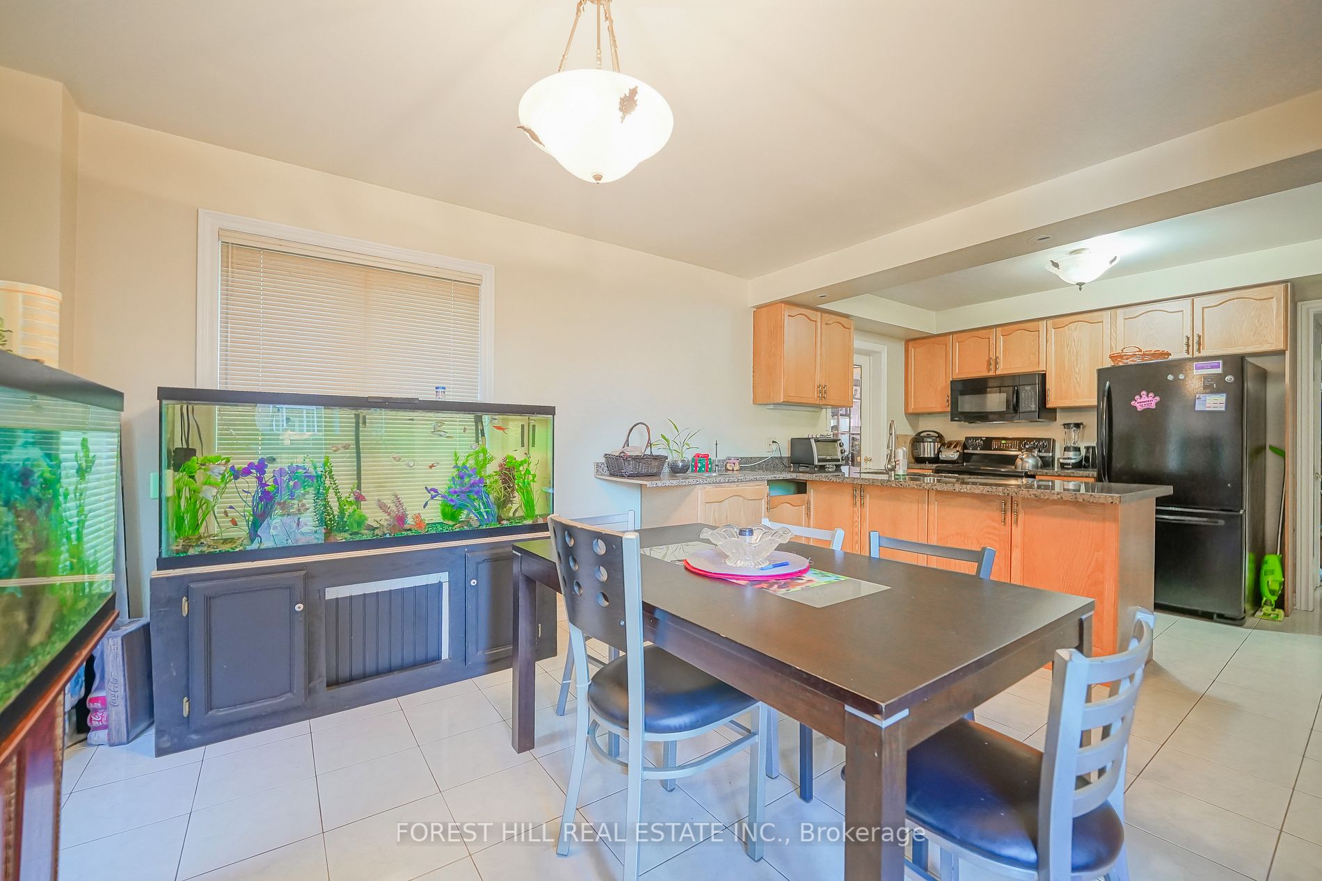 37 Corner Stone Cres