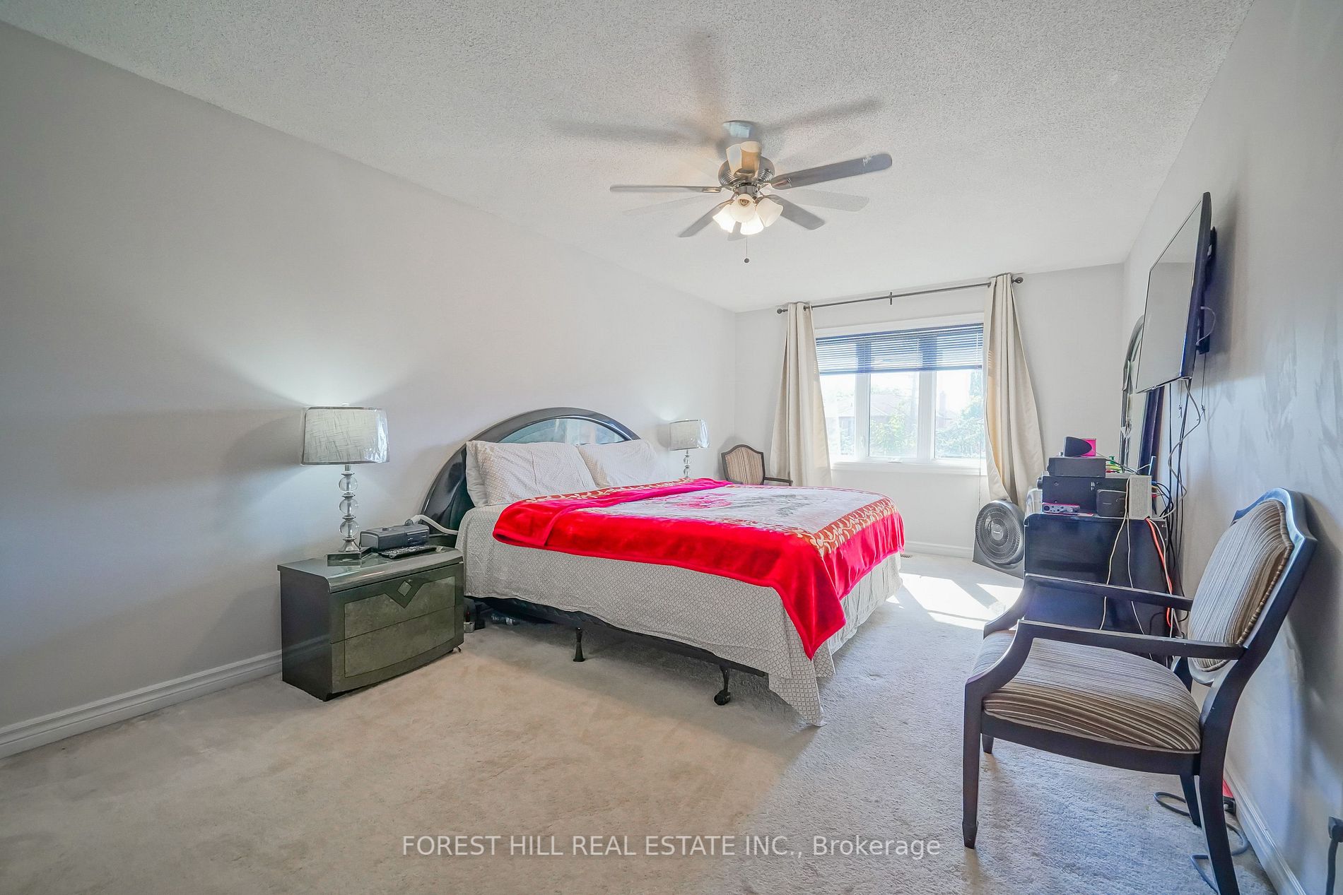 37 Corner Stone Cres