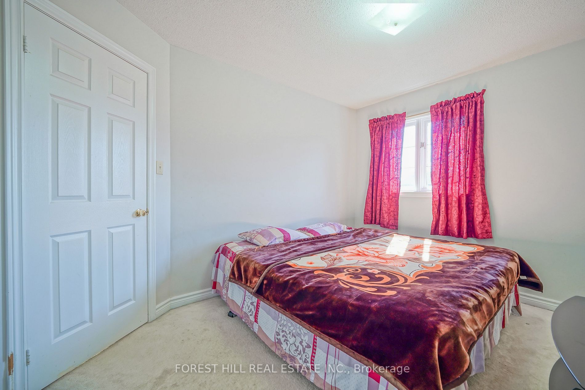 37 Corner Stone Cres
