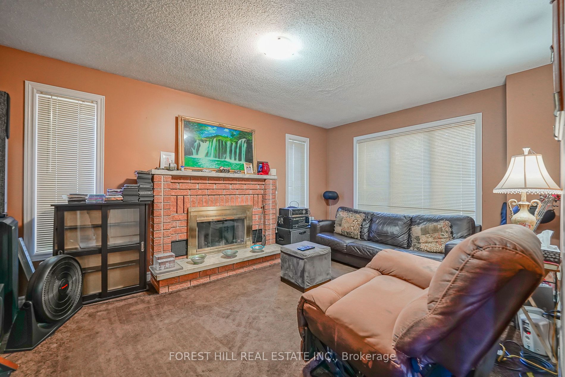 37 Corner Stone Cres