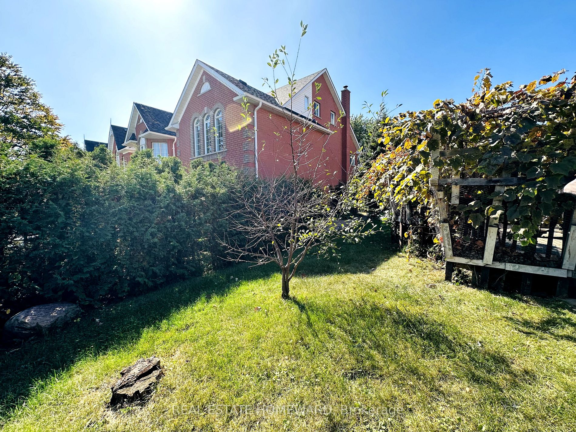 1905 Pine Grove Avenue