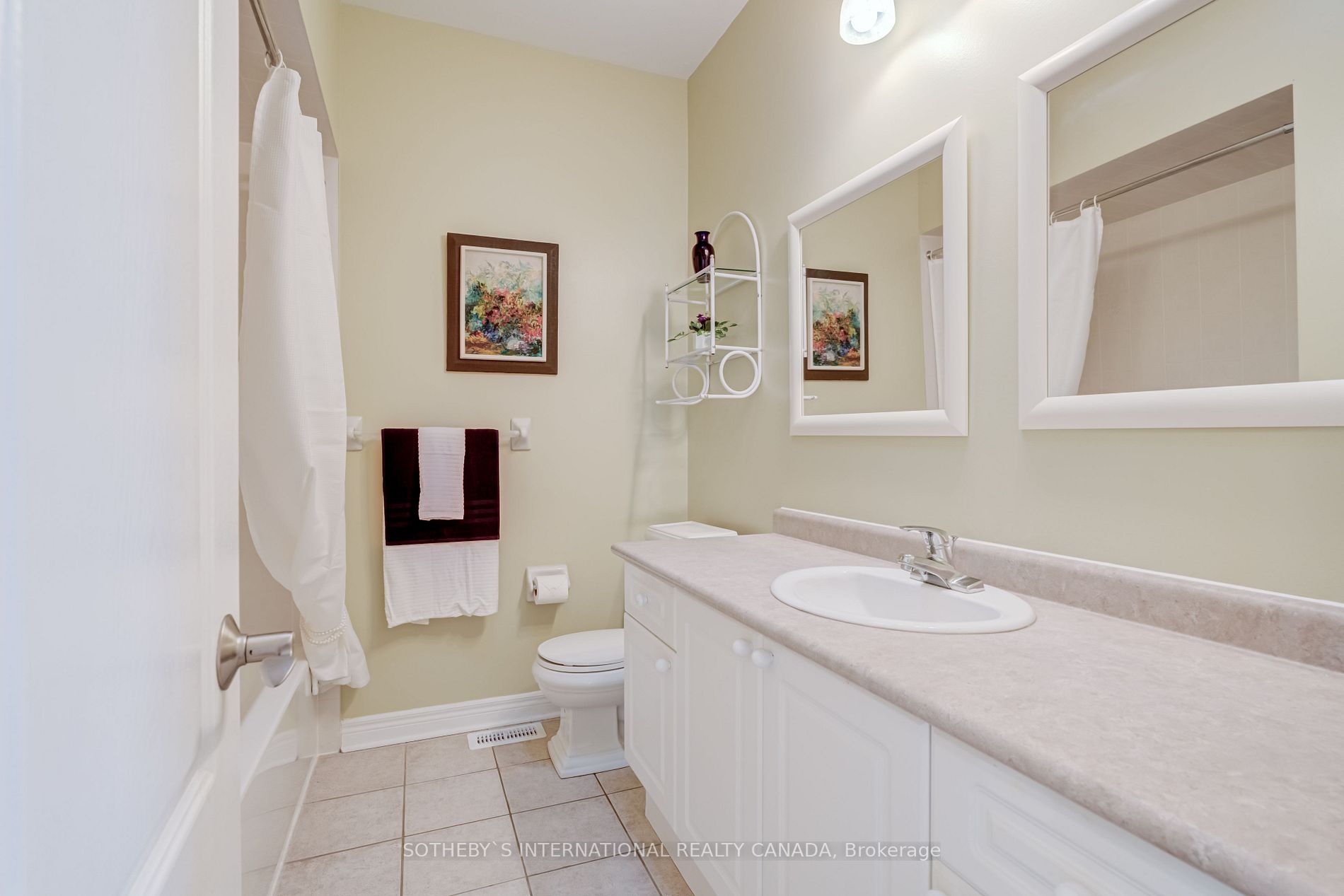 181 Carnwith Dr W