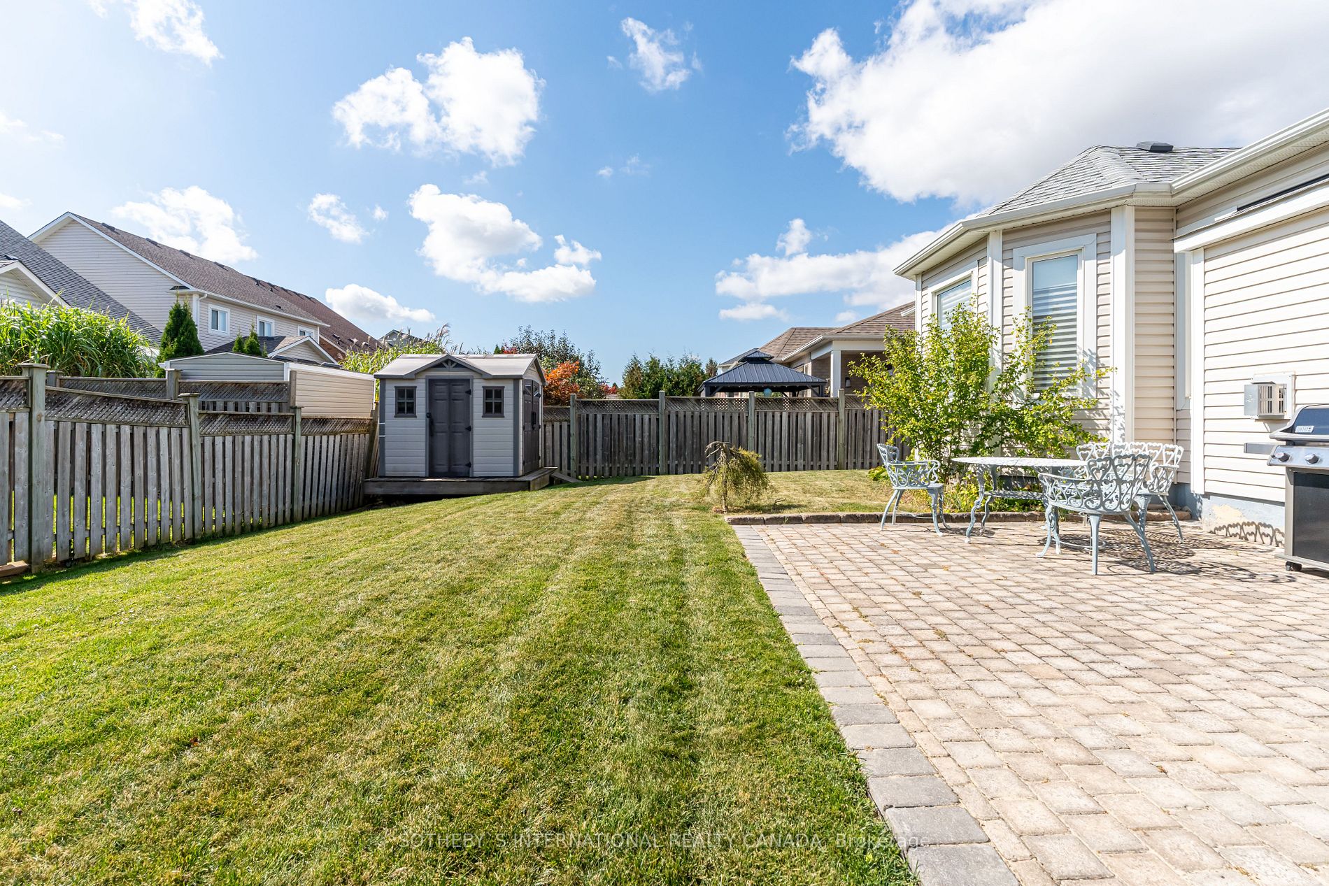181 Carnwith Dr W