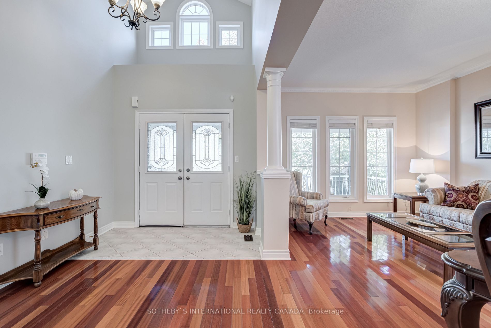 181 Carnwith Dr W
