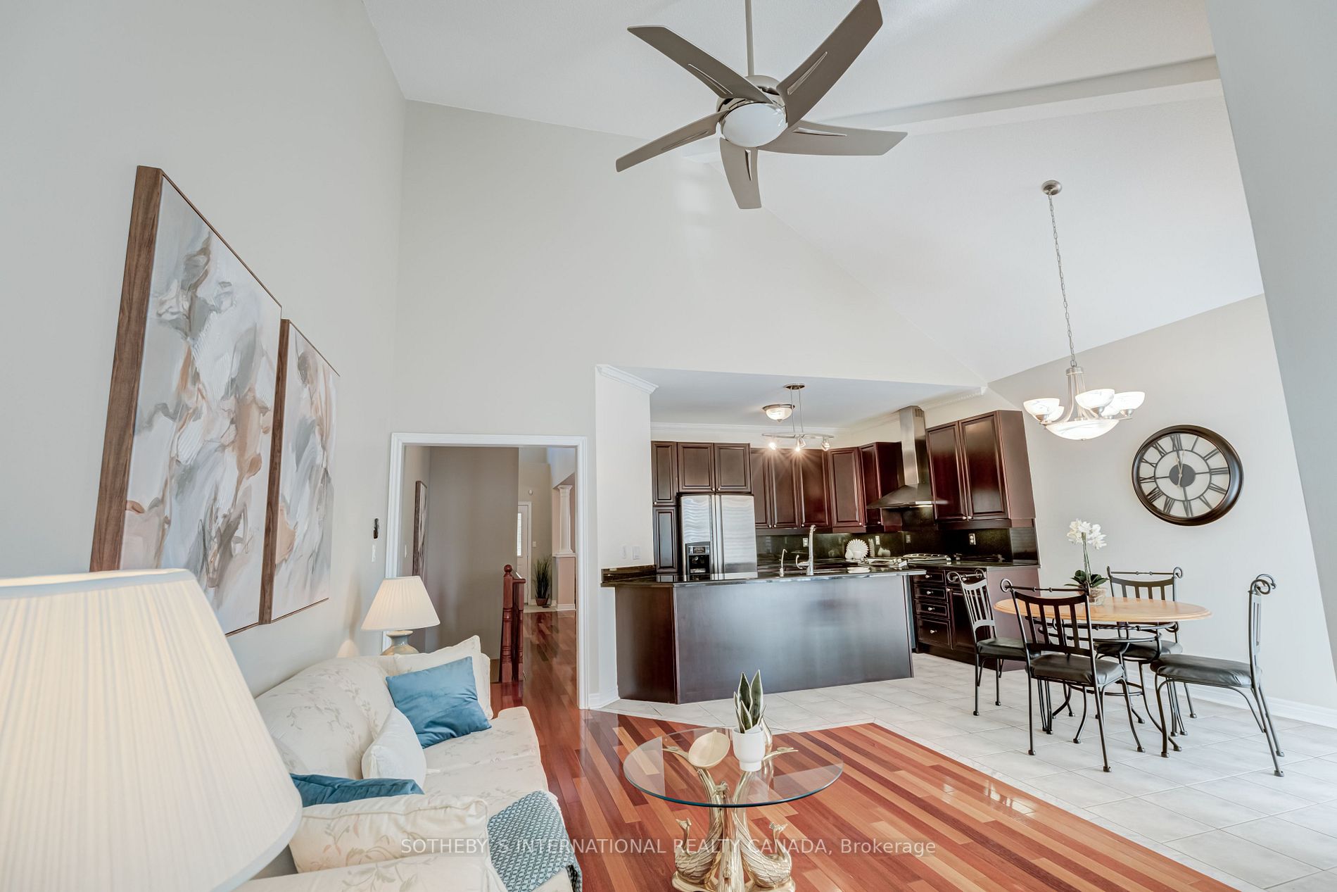 181 Carnwith Dr W