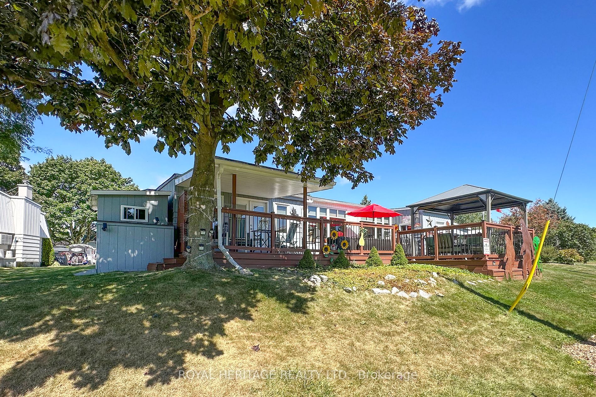 84 Fairway Dr