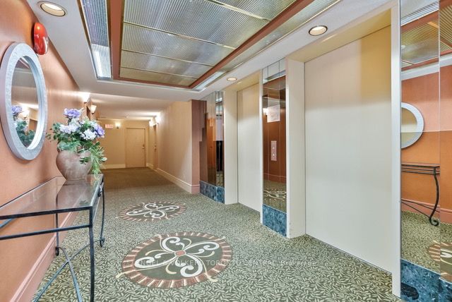 70 Cumberland Lane, #406