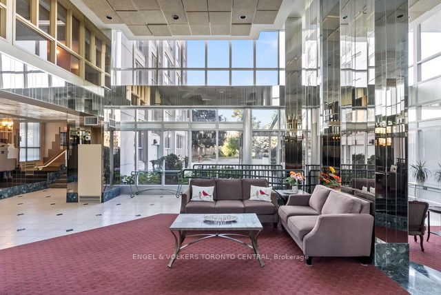 70 Cumberland Lane, #406