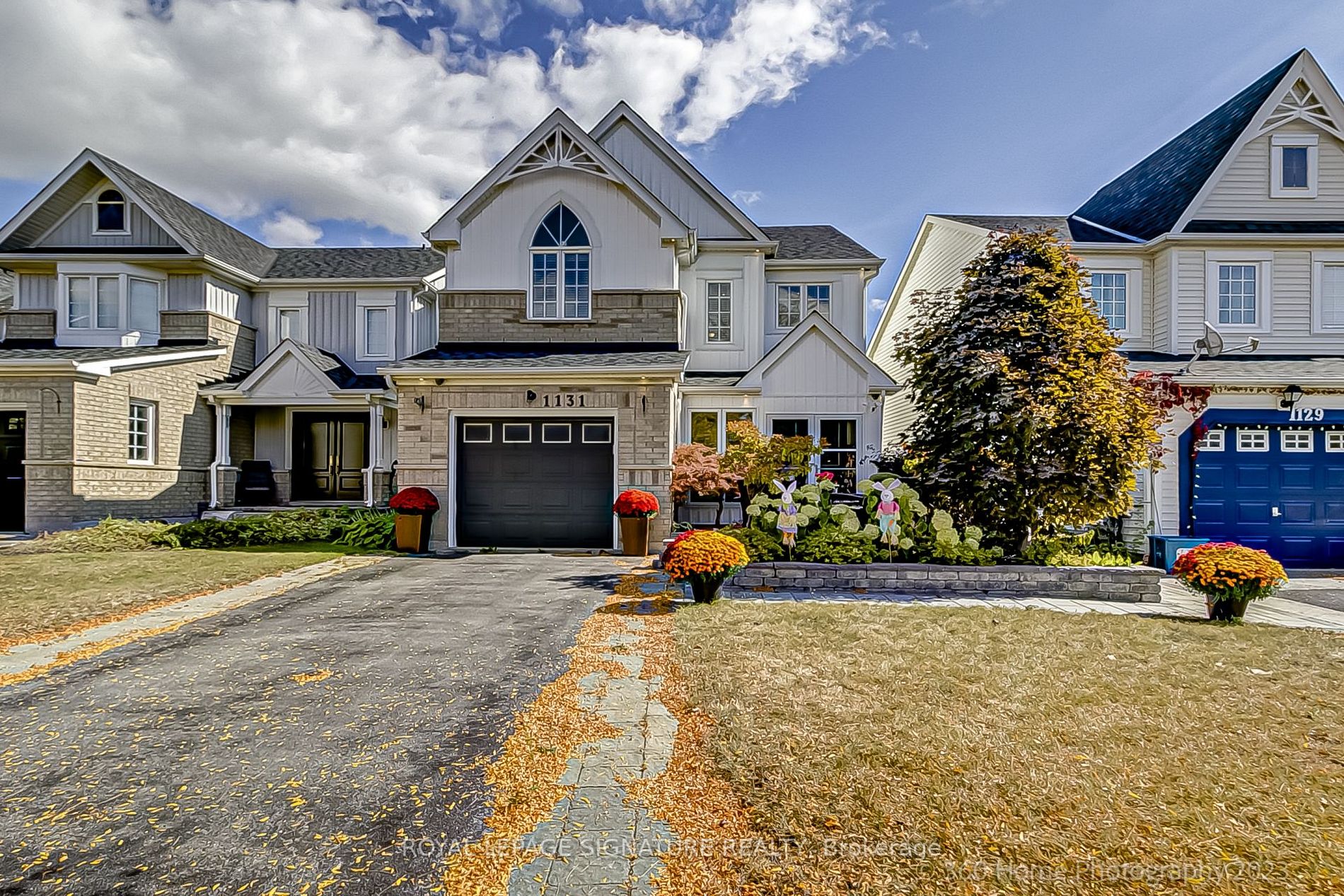 1131 Ashgrove Cres