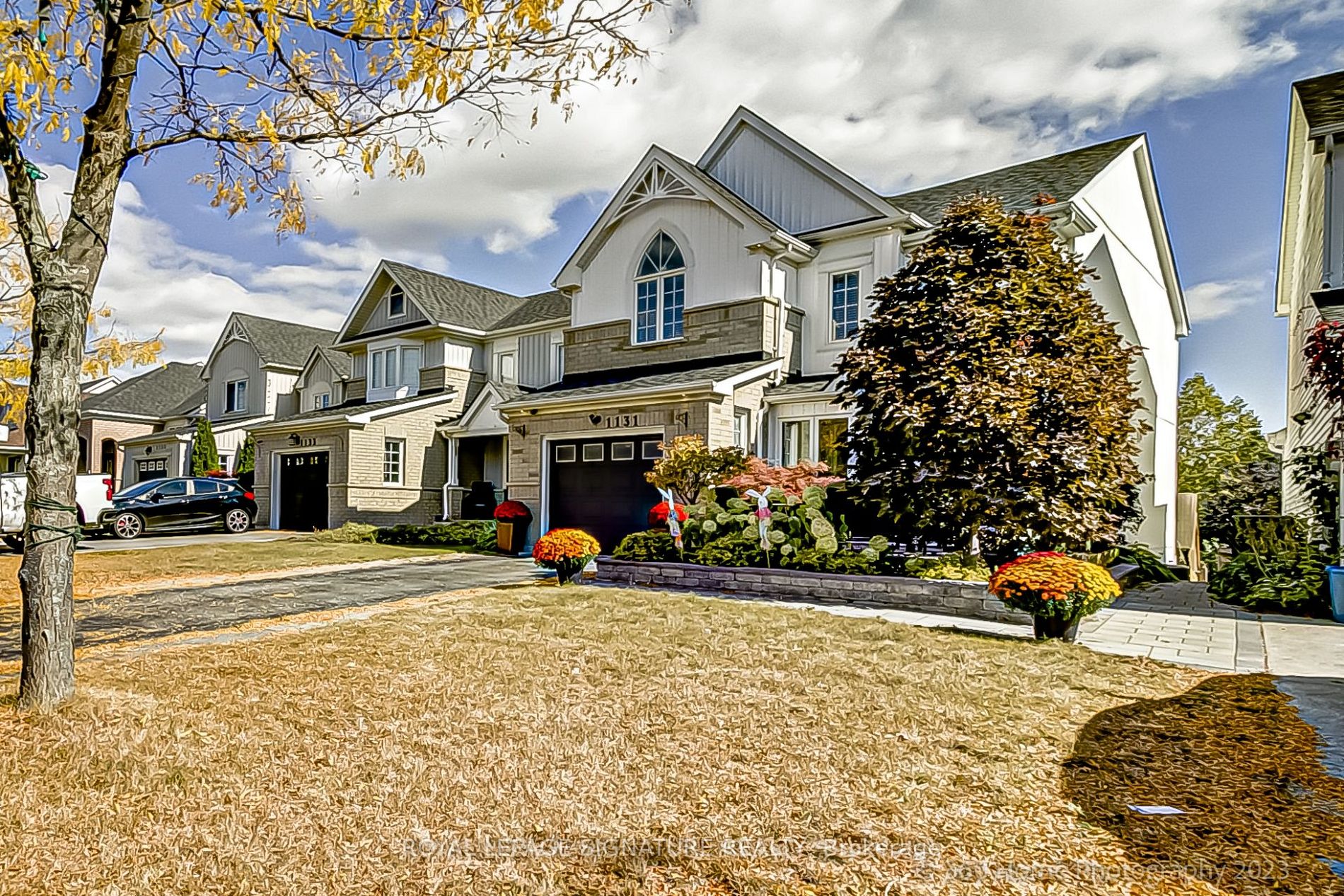 1131 Ashgrove Cres