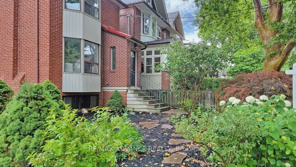 108 Eaton Ave