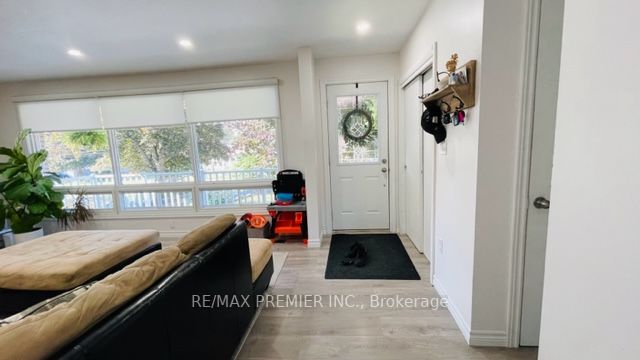251 Mill St N