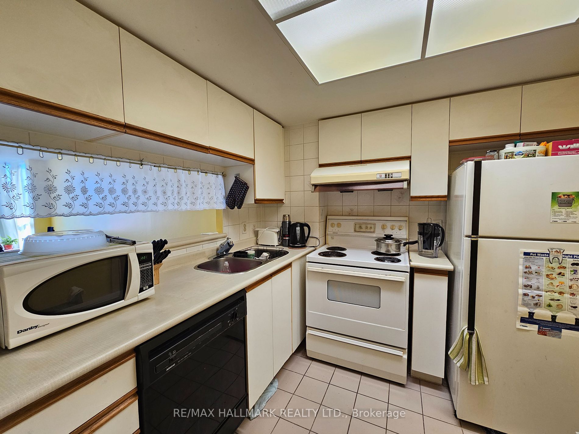 1470 Midland Avenue, #511