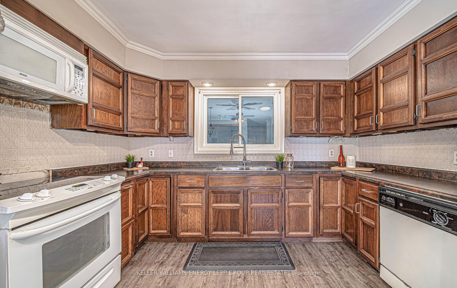 32 Percy Cres