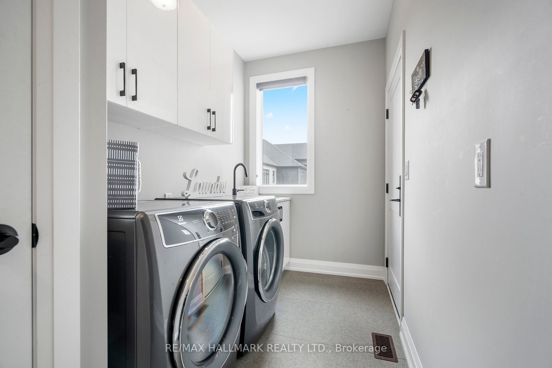 51 Charles Tilley Crescent