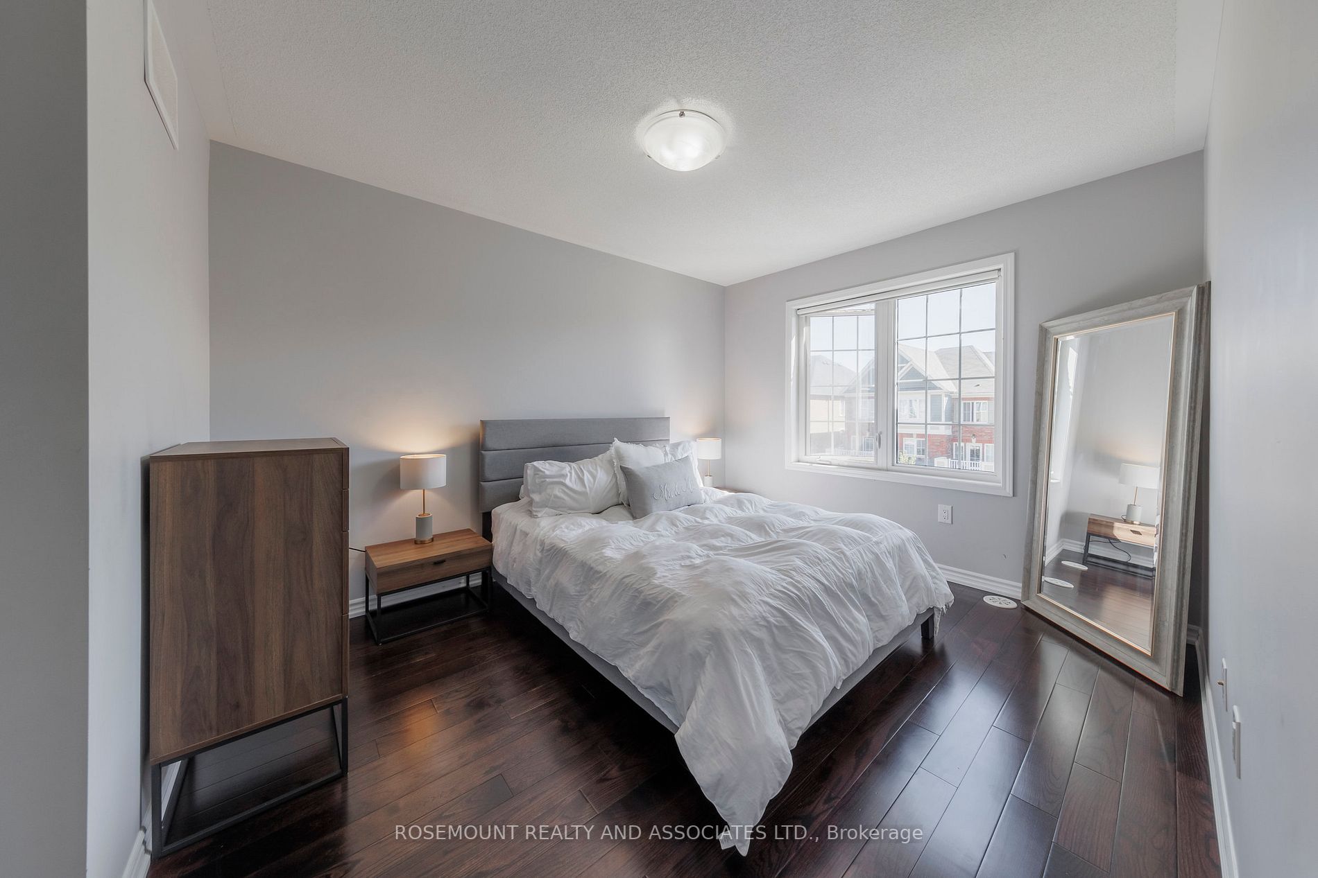 1088 Silk Street