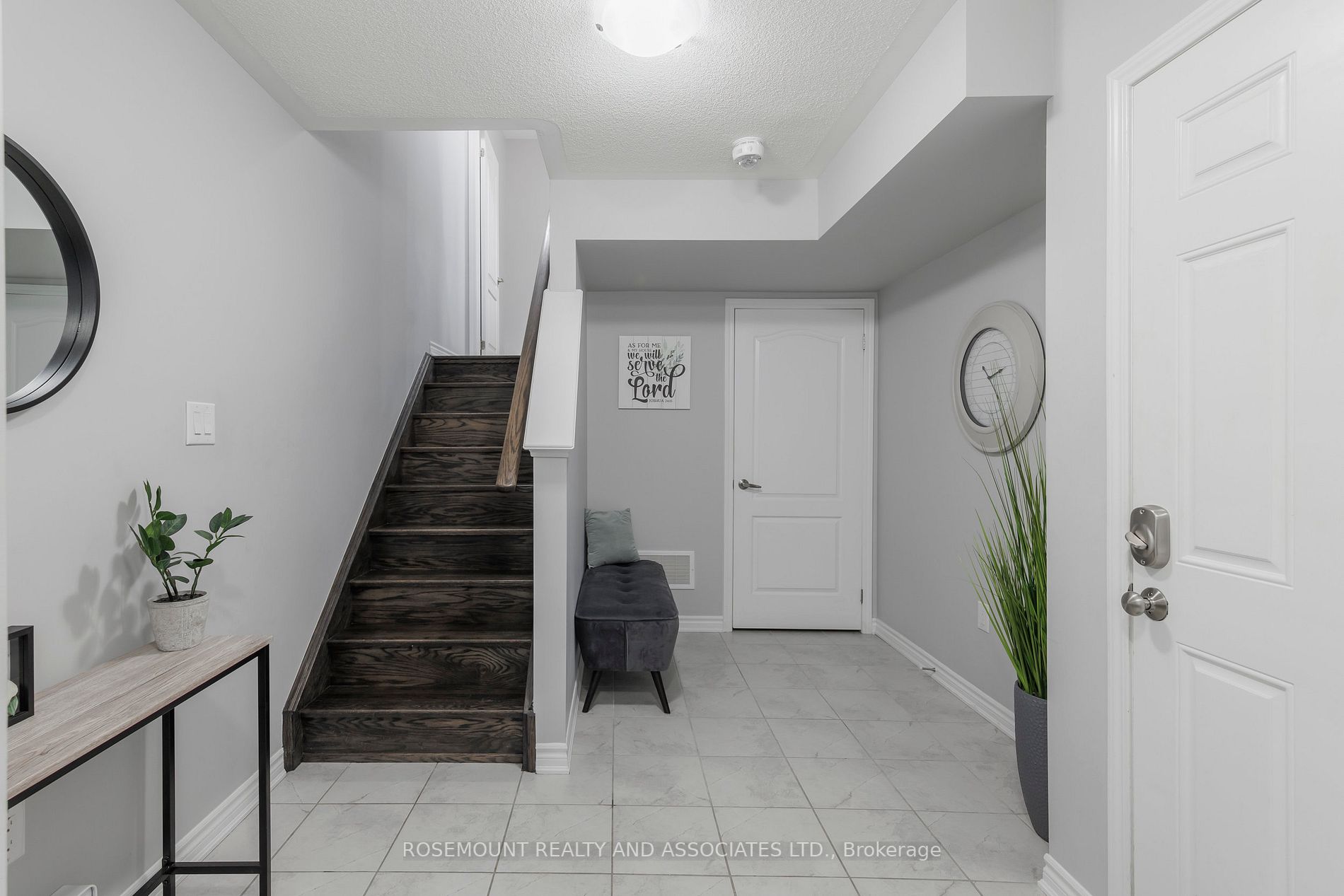 1088 Silk Street