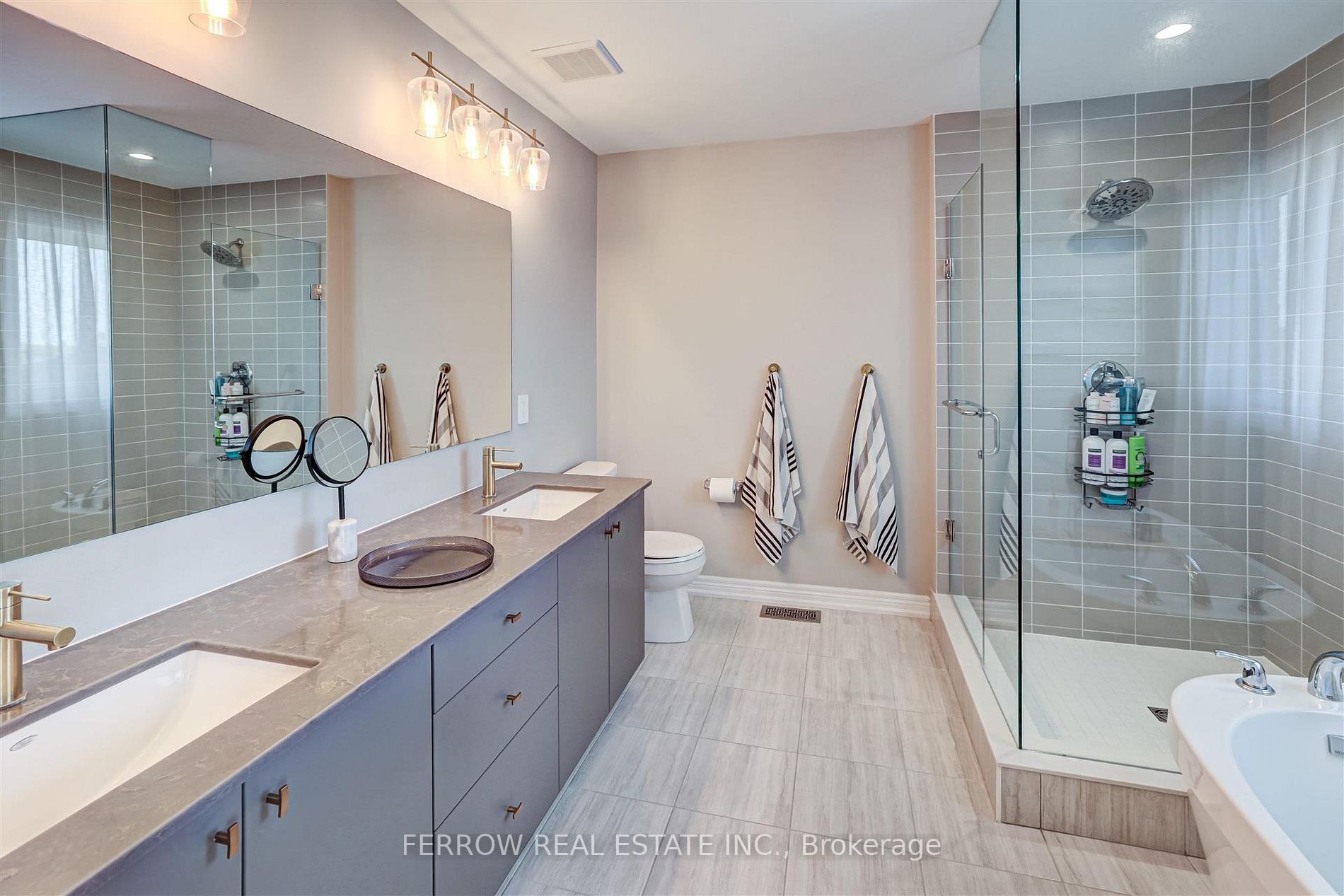 1226 Cactus Crescent
