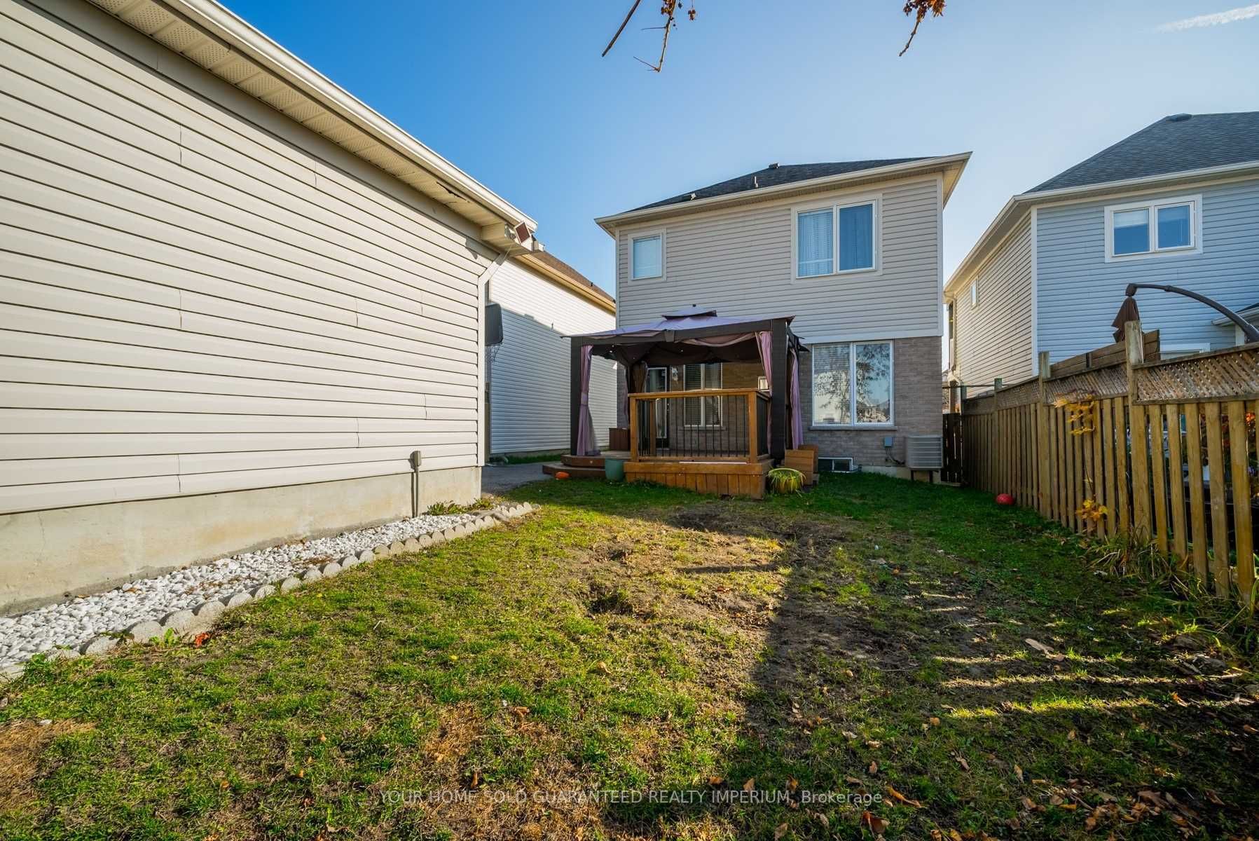 73 Sandford Cres
