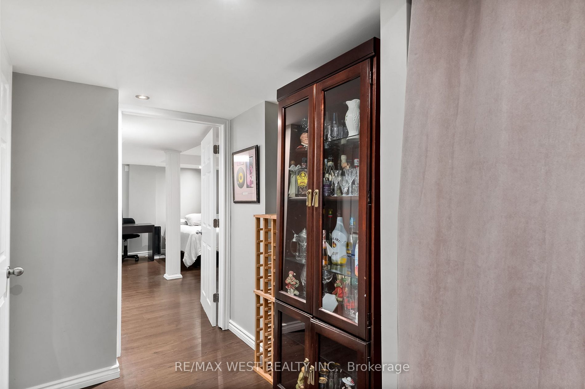 100 Bagnell Crescent