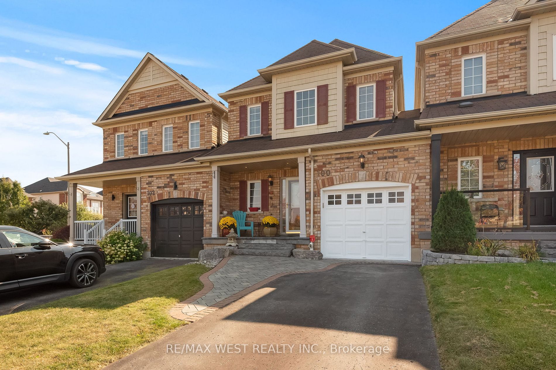 100 Bagnell Crescent