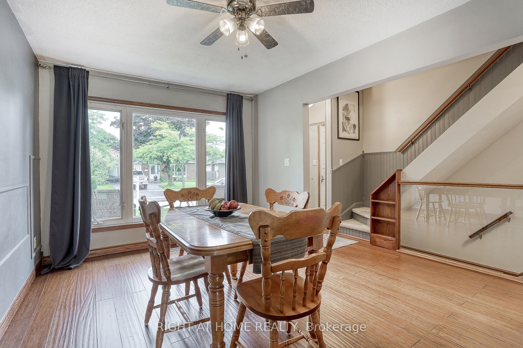 70 Slater Cres
