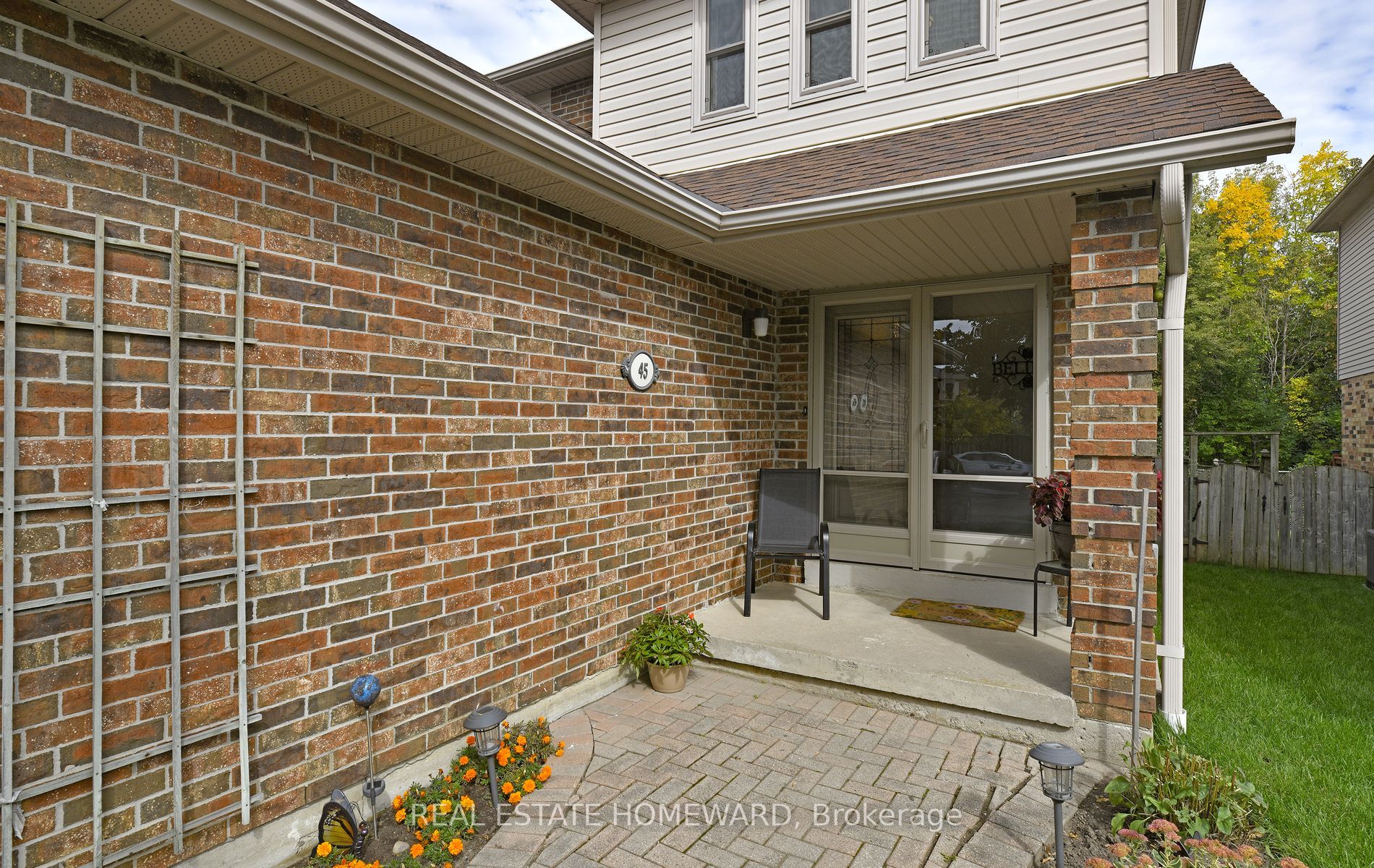 45 Harman Drive E