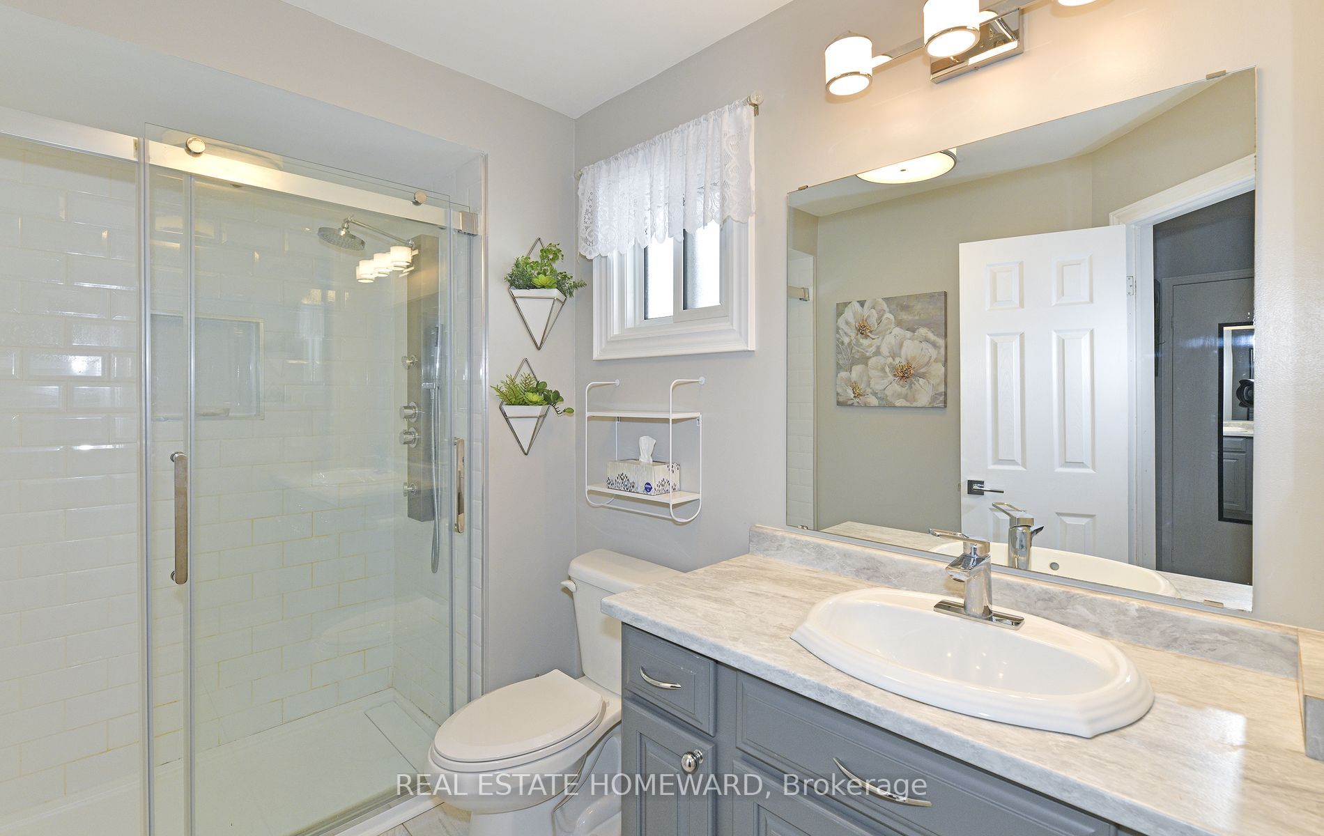 45 Harman Drive E