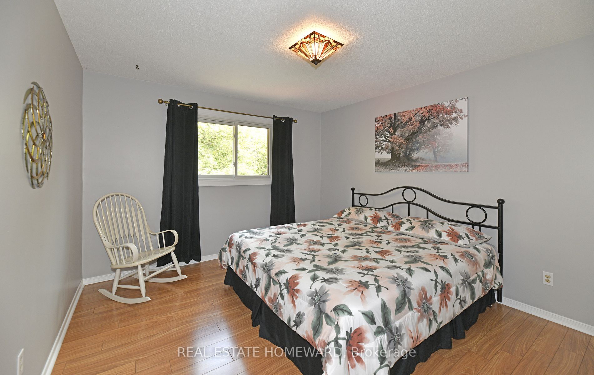45 Harman Drive E