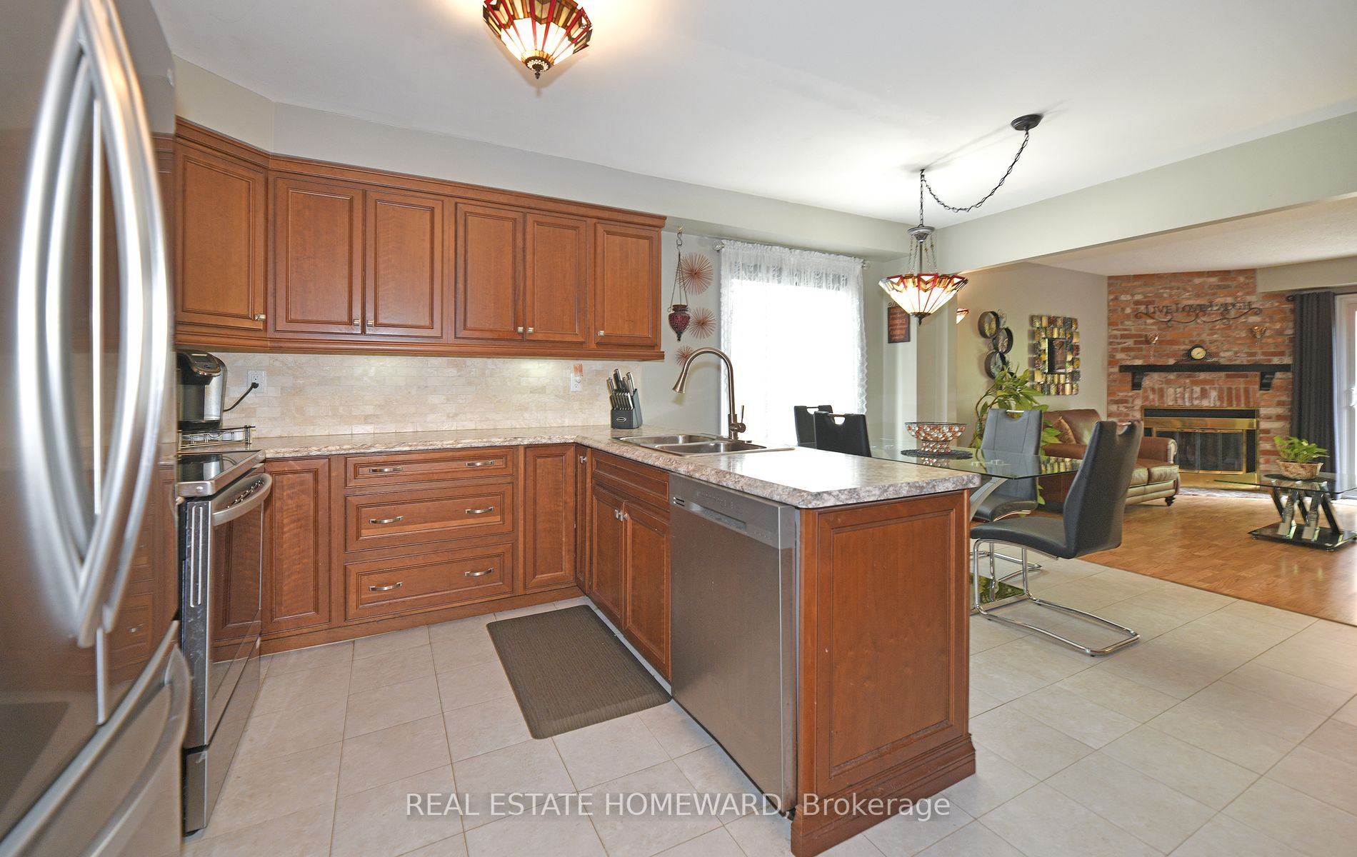45 Harman Drive E