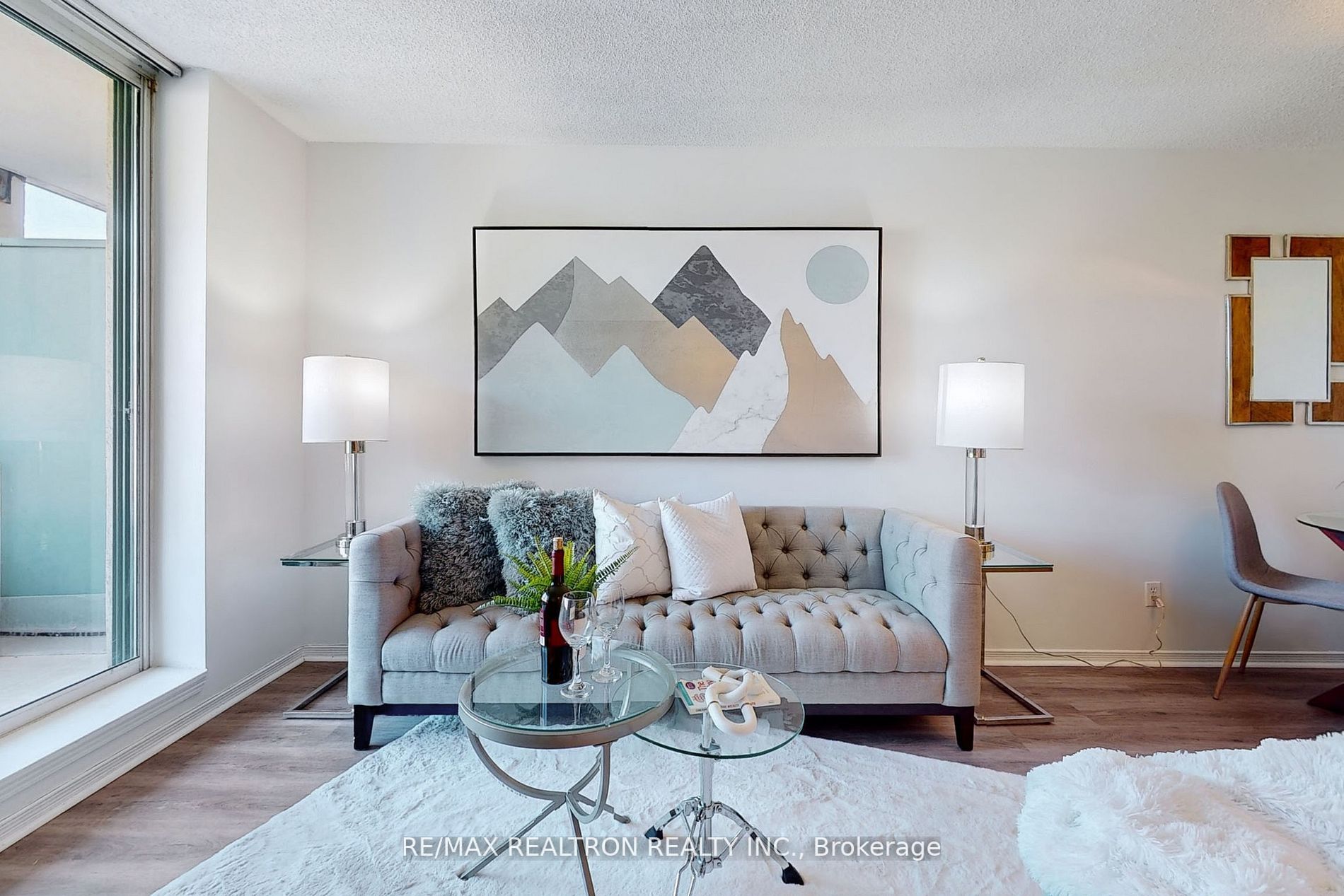 1765 Queen St E, #306