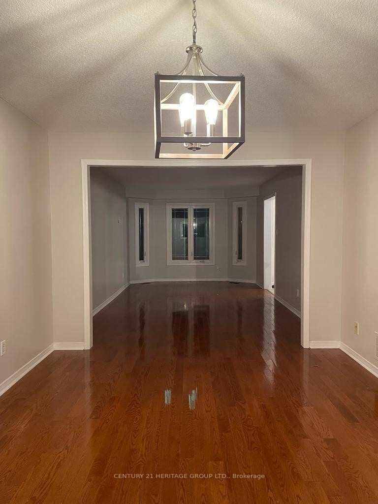 8 Orleans Dr, #Main